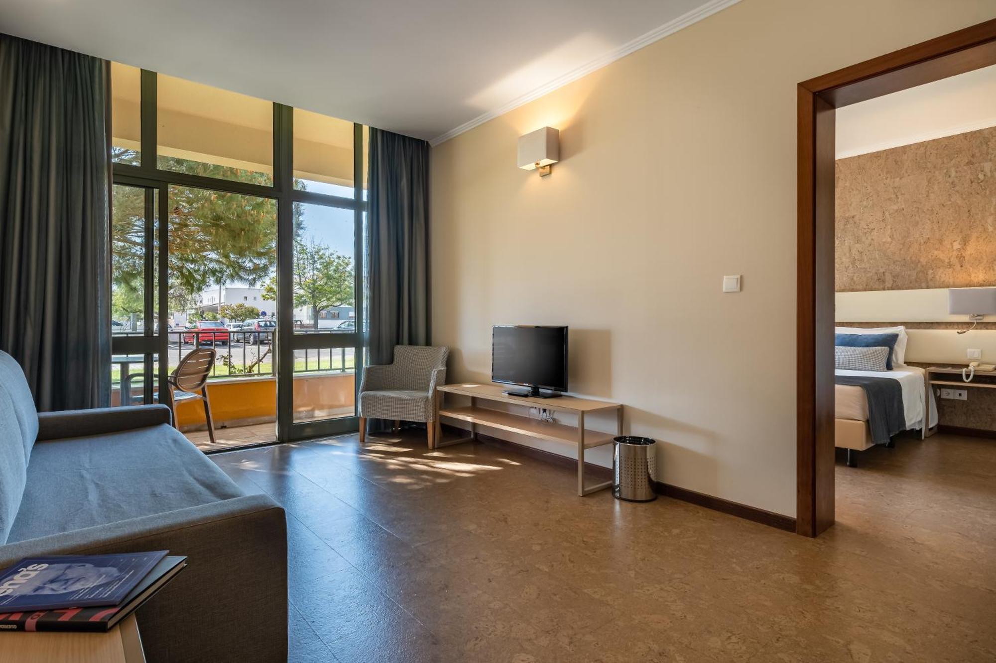 Junior Suite,1516385764:JPEG