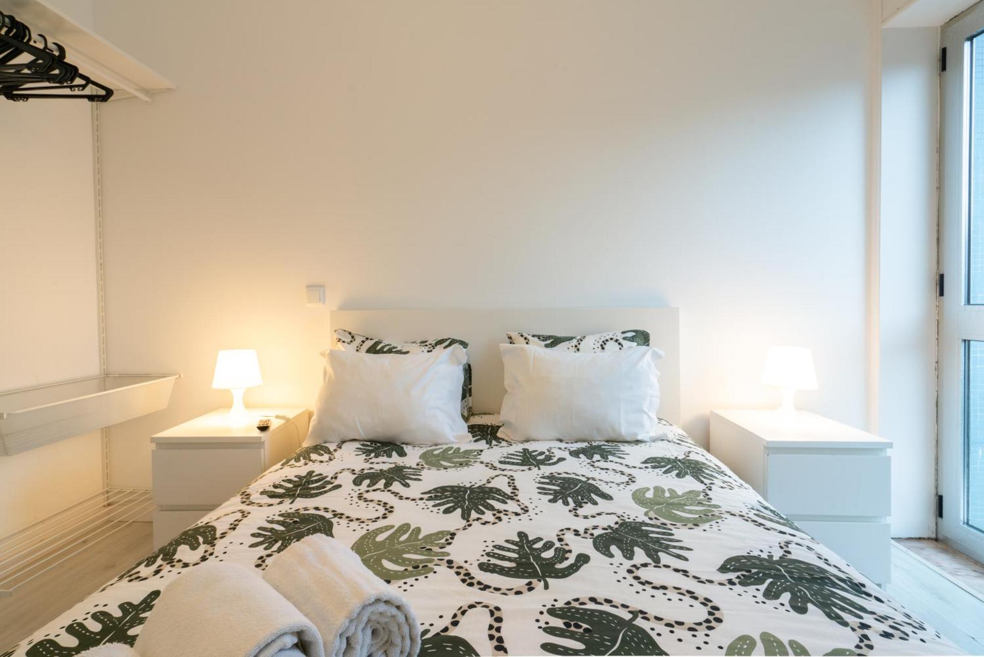 Quarto Duplo com Casa de Banho Partilhada
