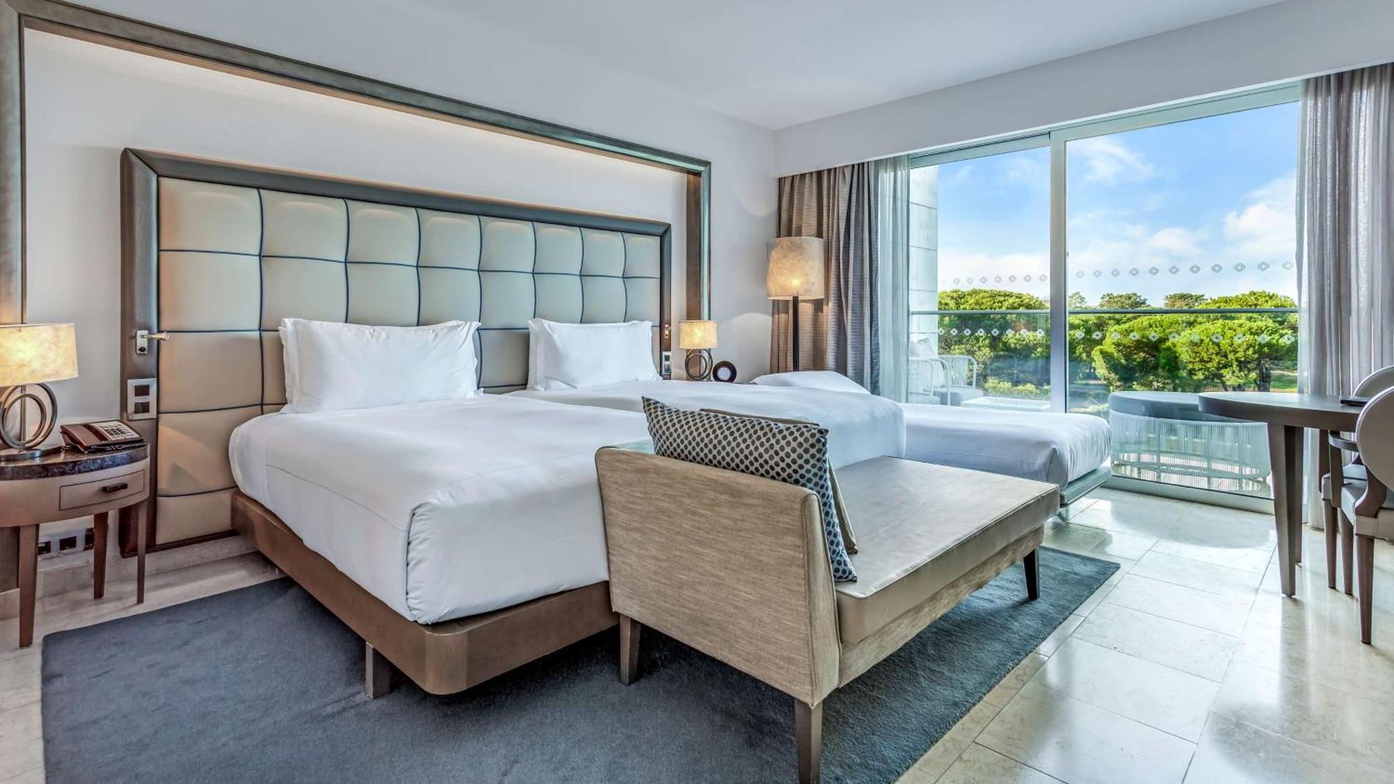 Family Deluxe Twin Connecting Room