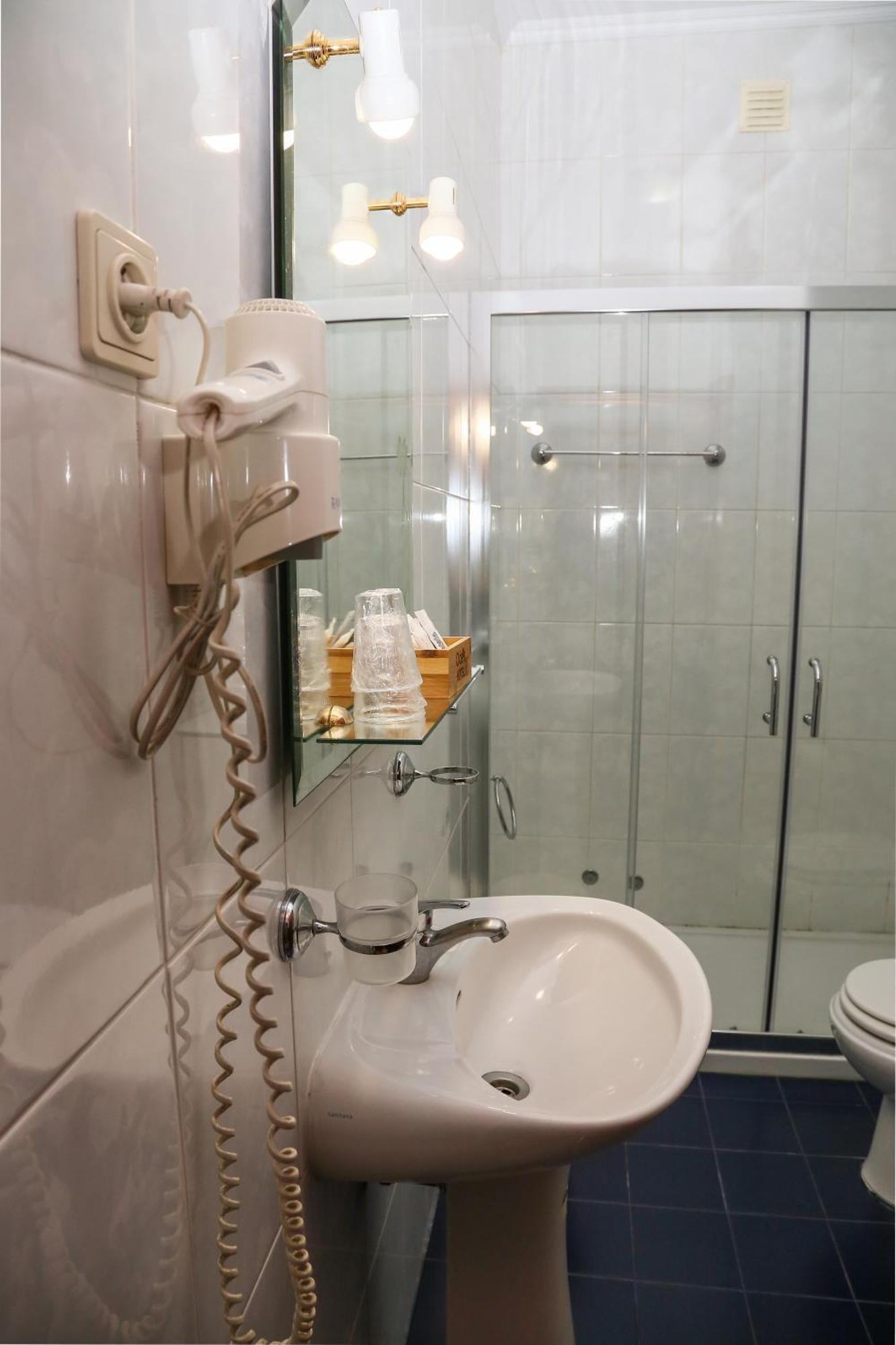 Basic Triple Room