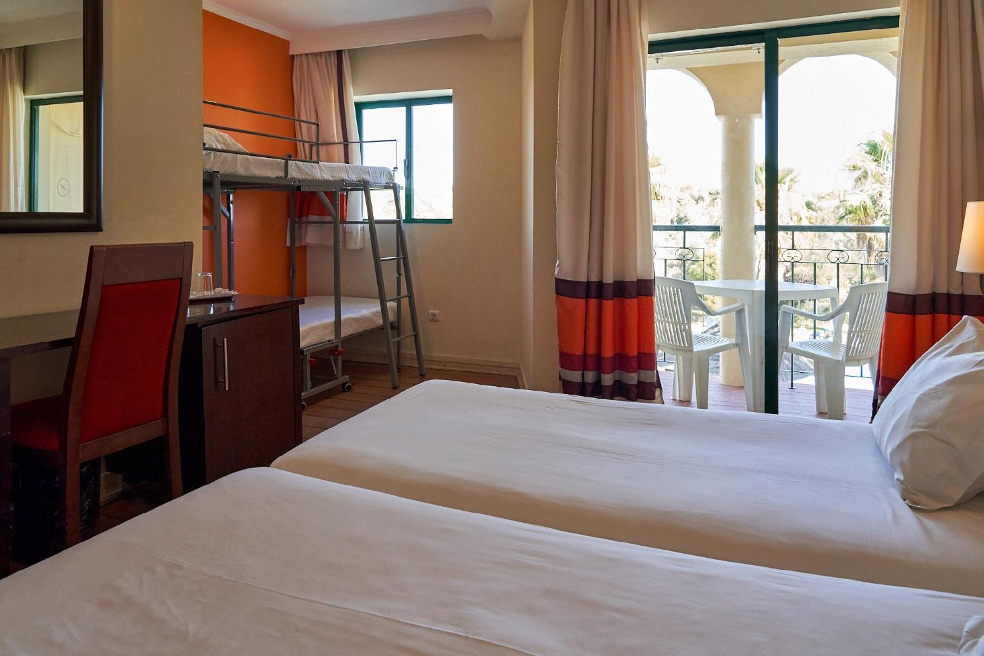 Superior Twin Room Garden View