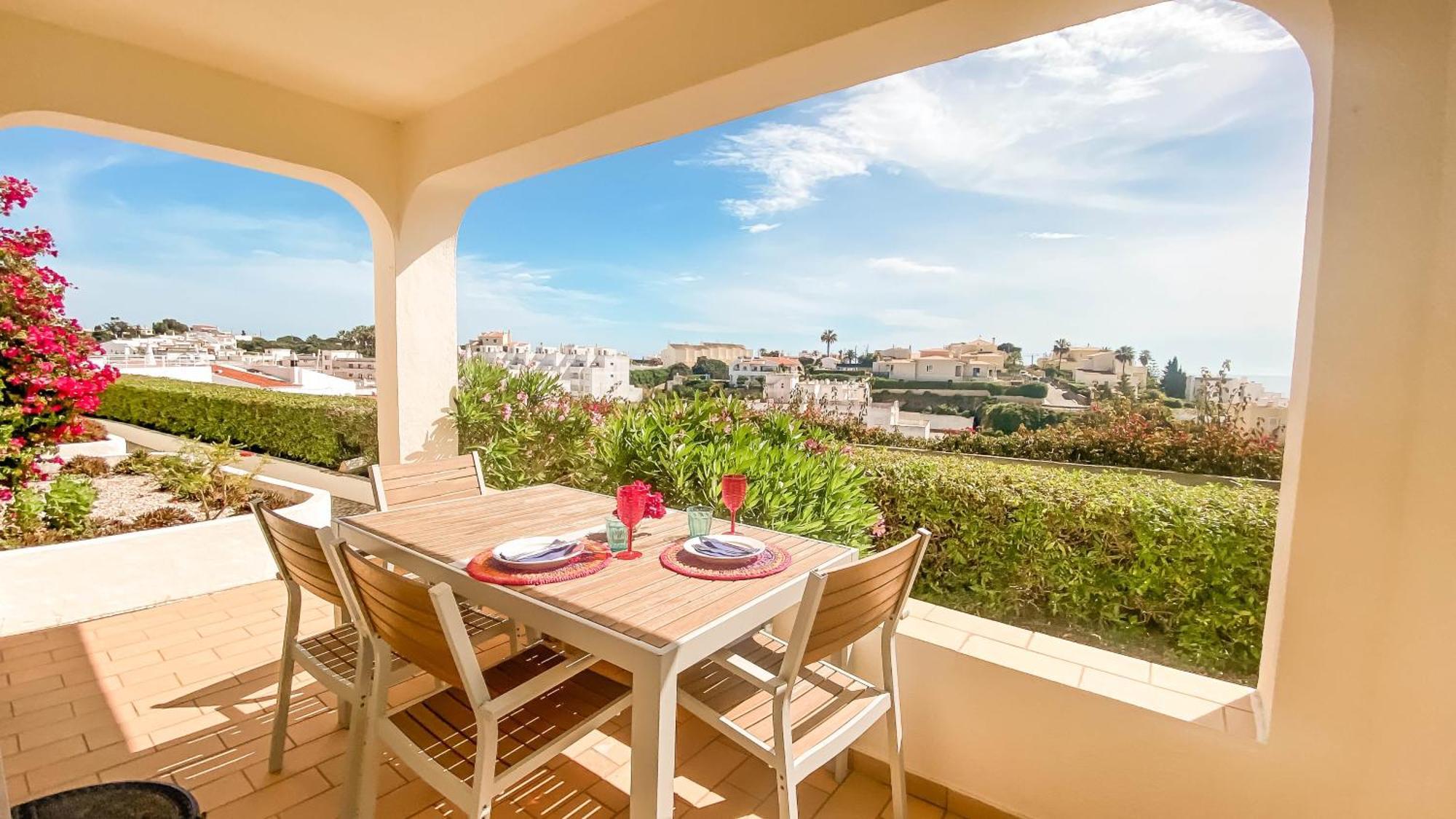 Superior Two-Bedroom Apartment Sea View