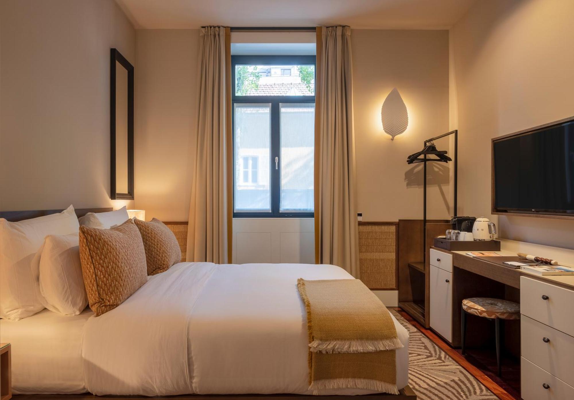Superior Queen Room