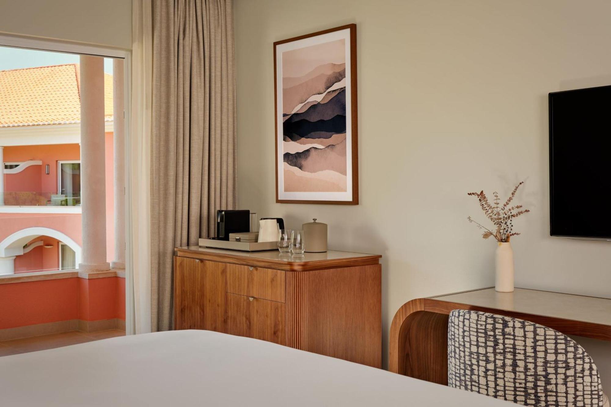 Chambre Deluxe avec 1 Lit King-Size ou 2 Lits Jumeaux