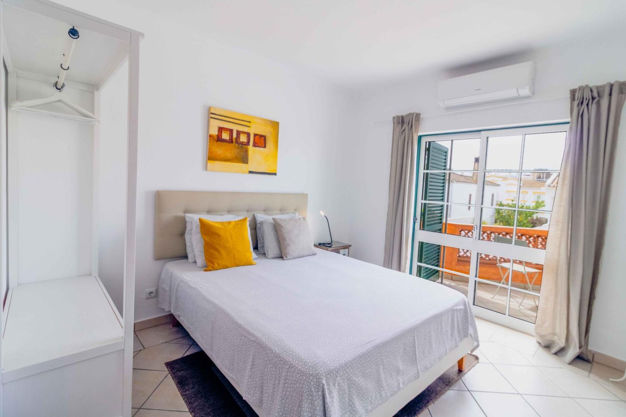 Quarto Duplo com Vista da Piscina
