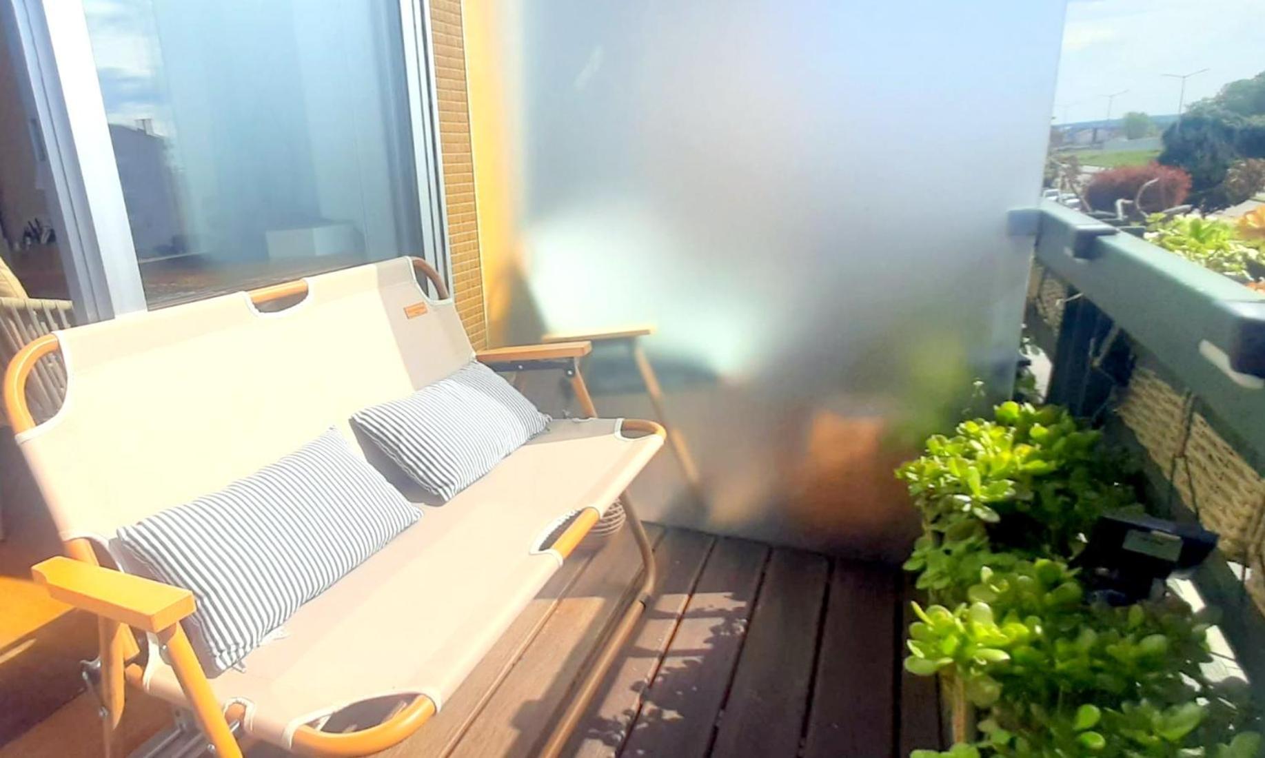 Apartamento com 1 Quarto, Varanda e Vista da Cidade
