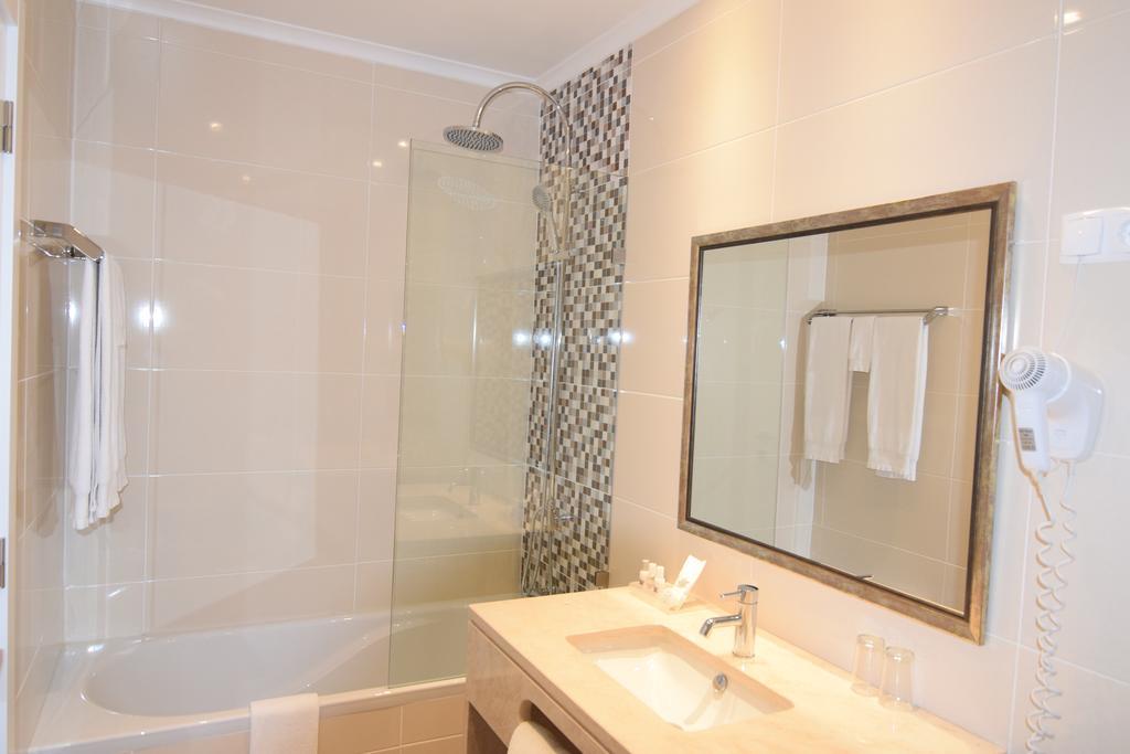 Superior Double Room,703709608:JPEG