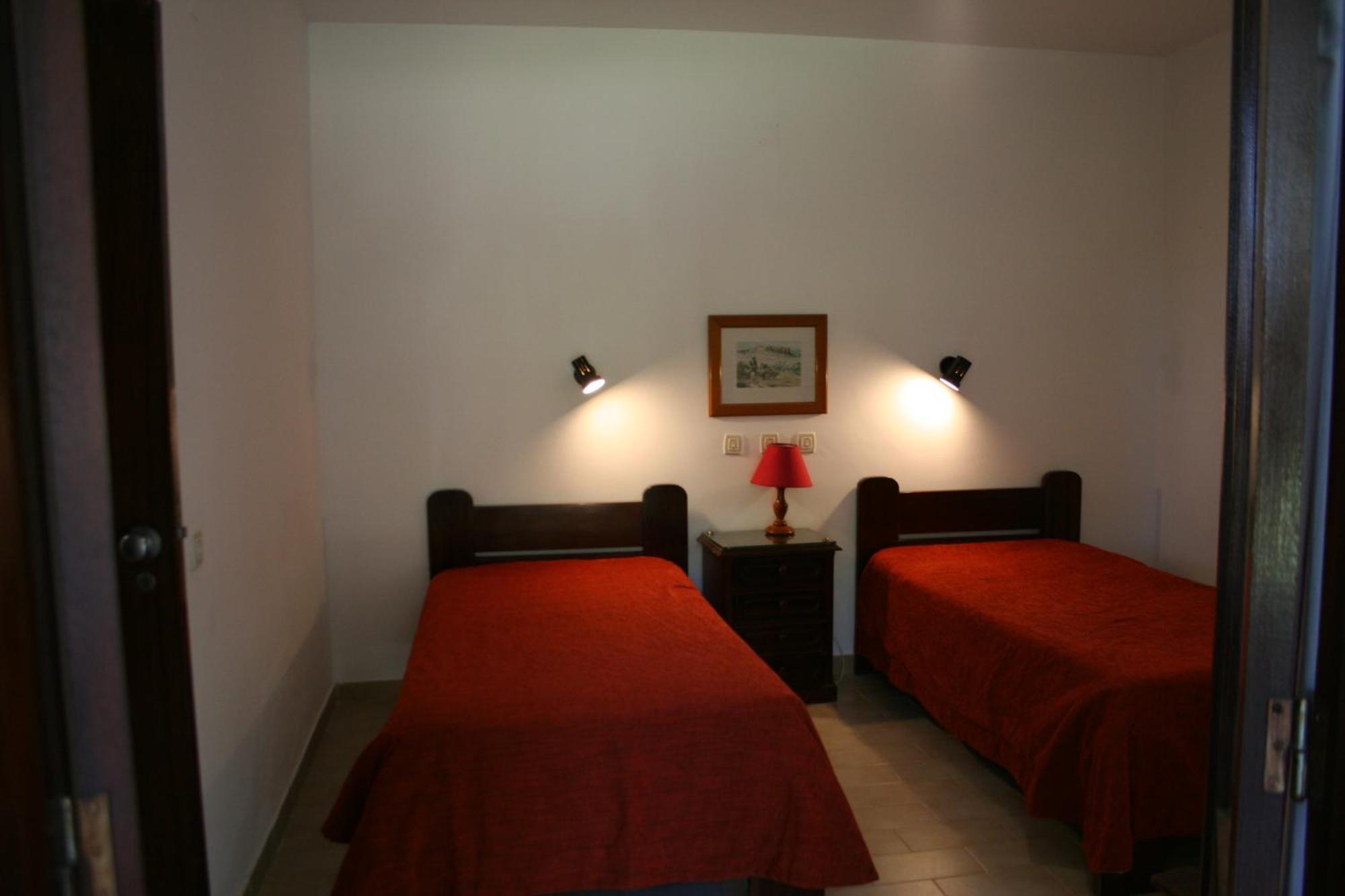 One-Bedroom Apartment,1580144675:JPEG
