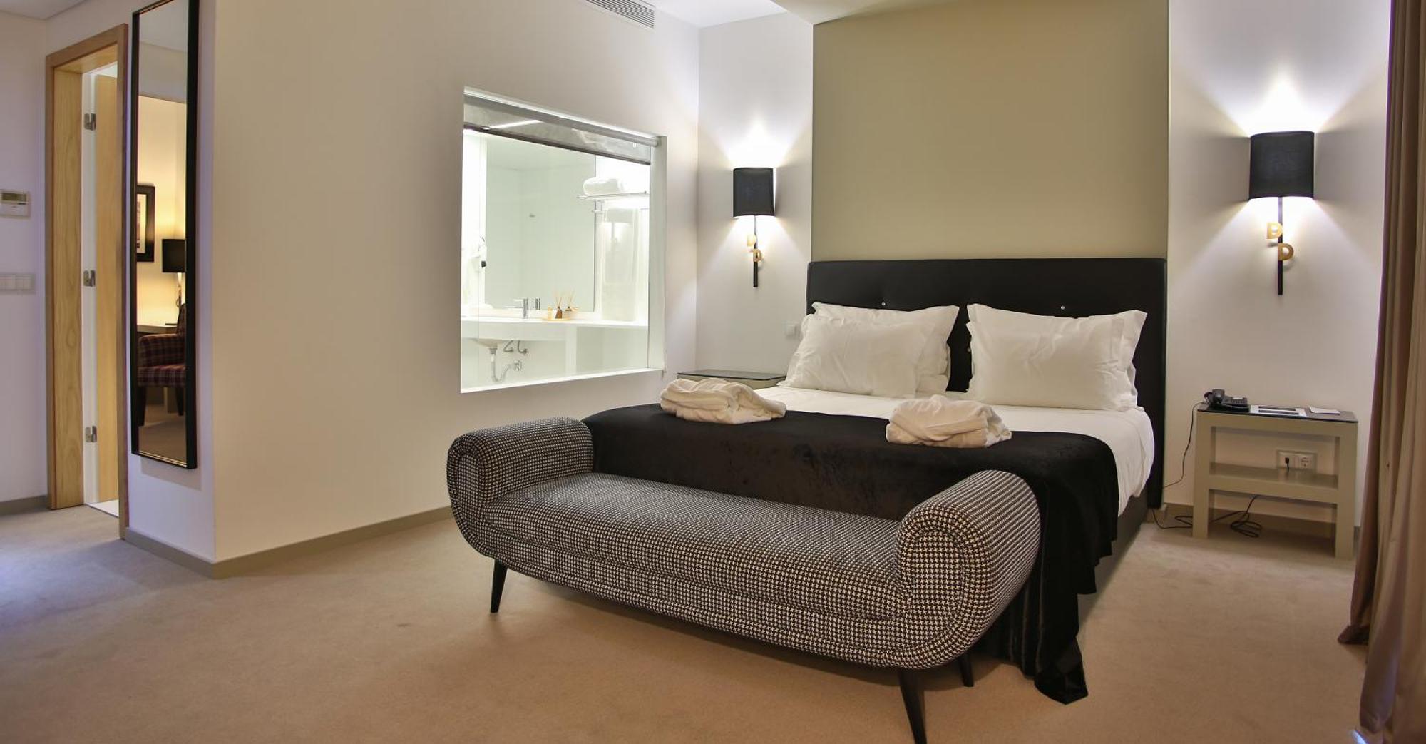 Suite Balcony River View