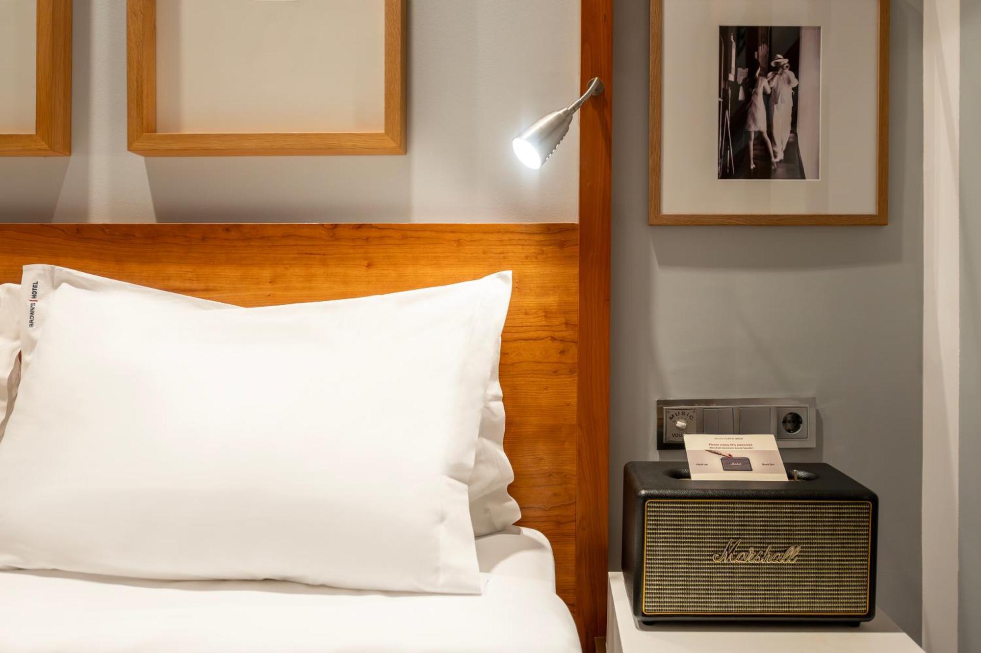 Interior Double Room,1611085373:JPEG