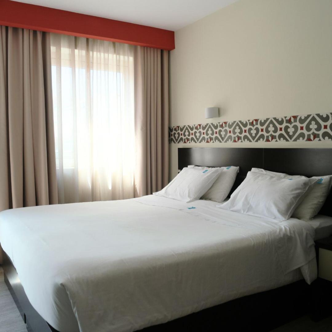 Double Room,1612025122:JPEG