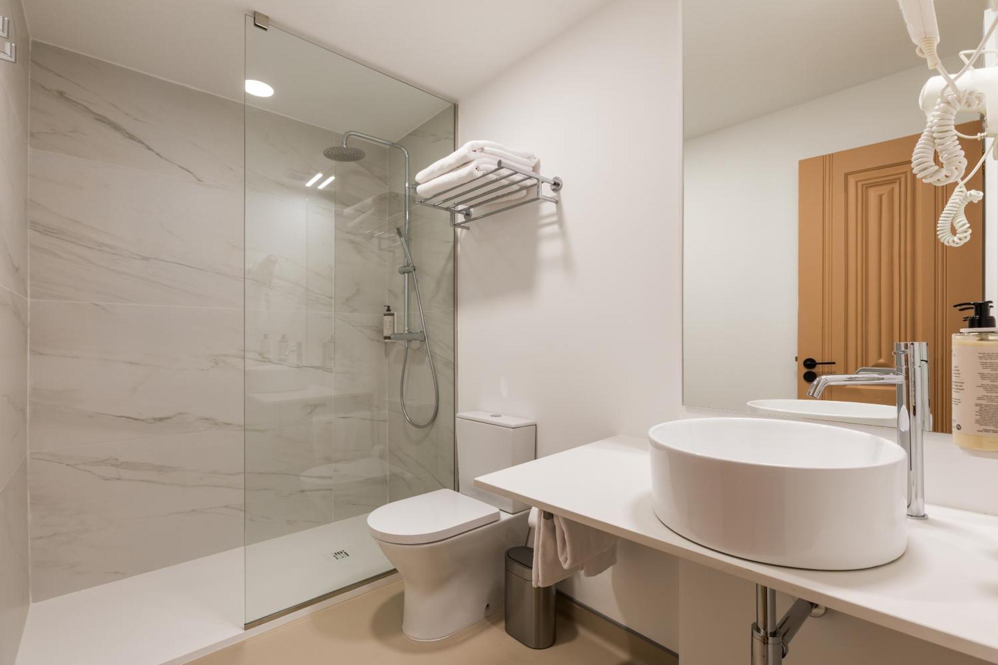 Deluxe Double or Twin Room with River View,1613413969:JPEG