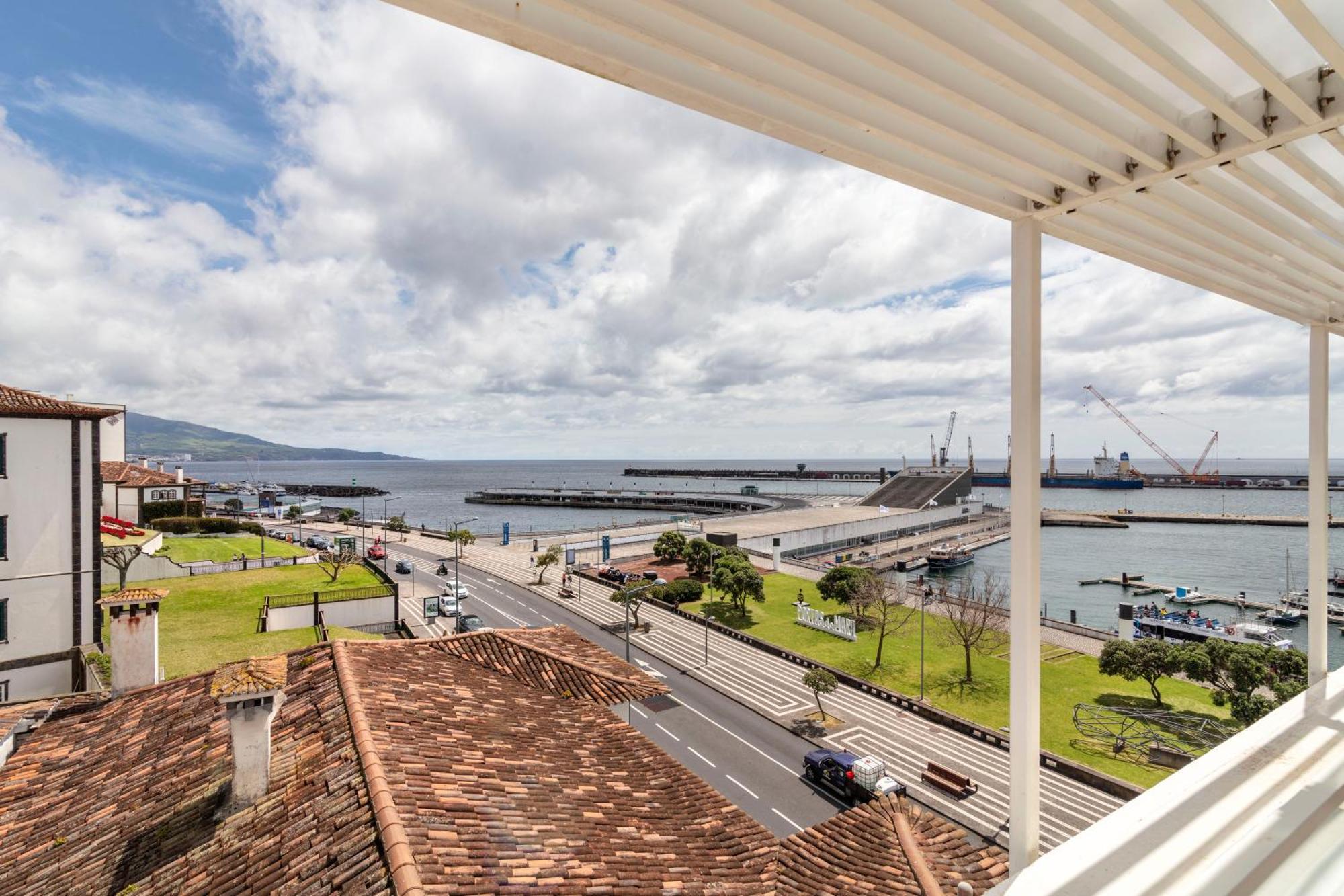 Suite Superior con balcón y vistas al mar