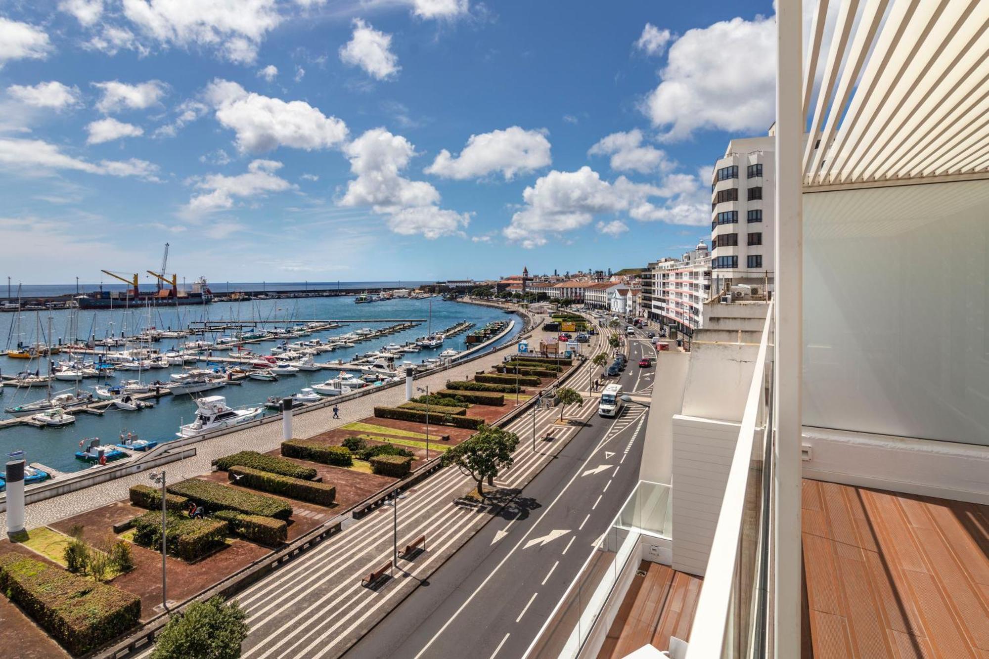 Suite Junior con balcón y vistas al mar