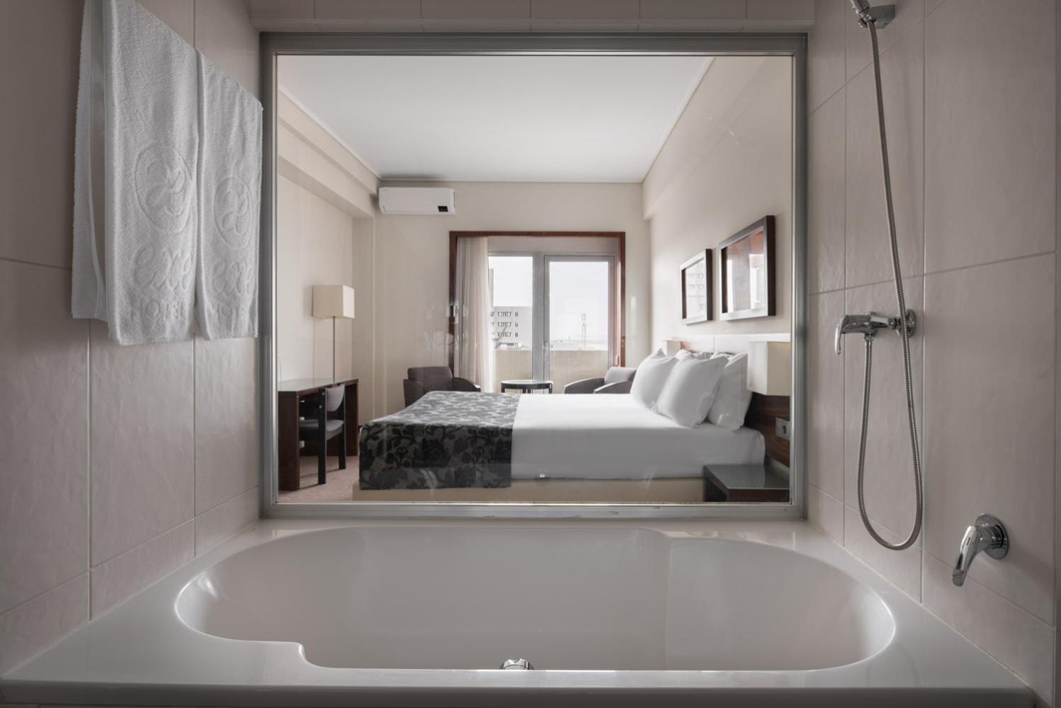 Double or Twin Room Sea View