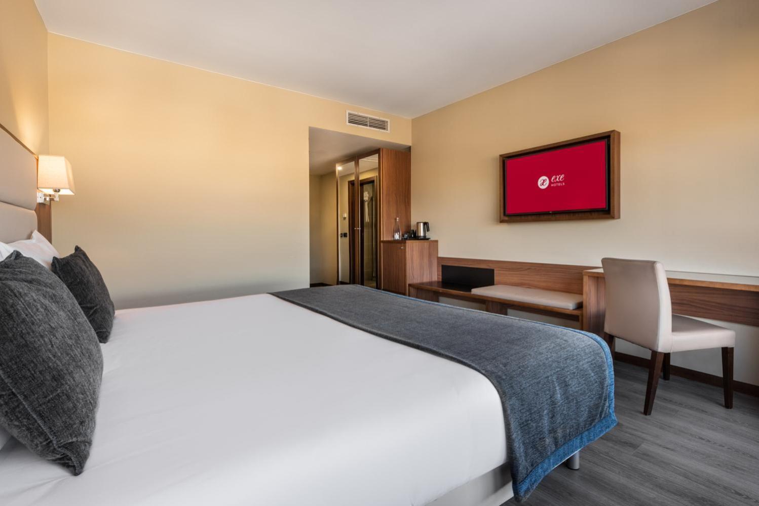 Habitación Doble Deluxe con vistas al castillo y aparcamiento gratuito