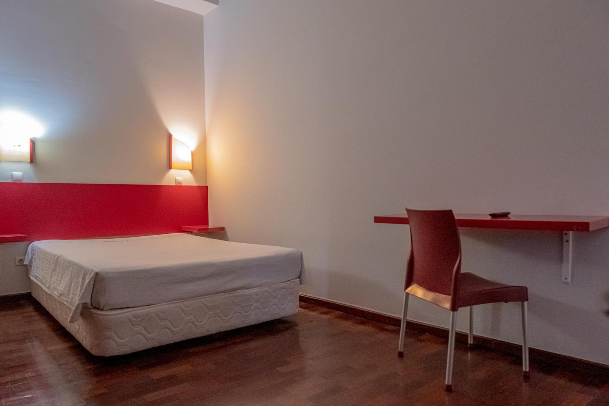 Standard Single Room,1619787416:JPEG