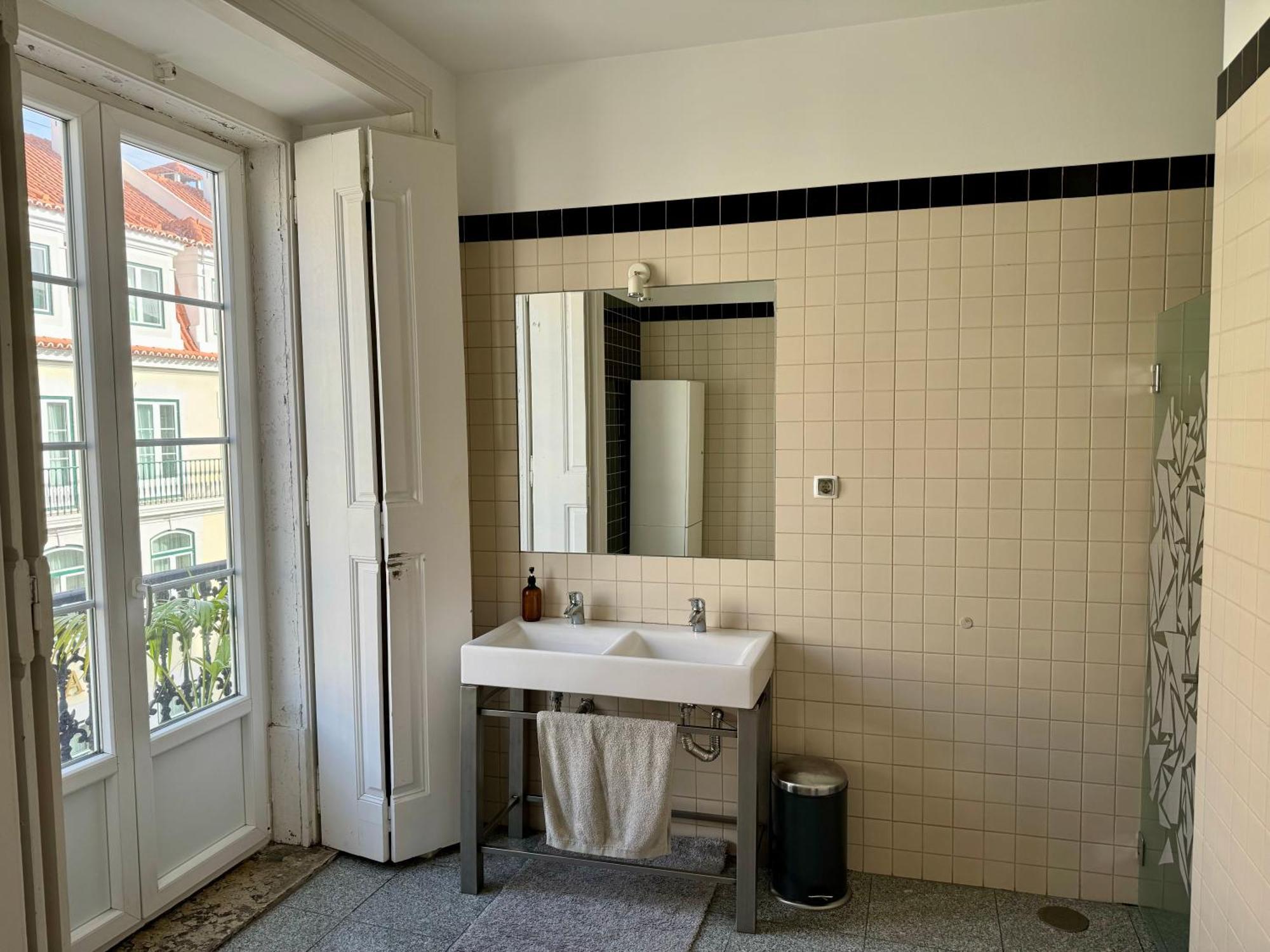 Bett im Frauenschlafsaal mit 6 Betten