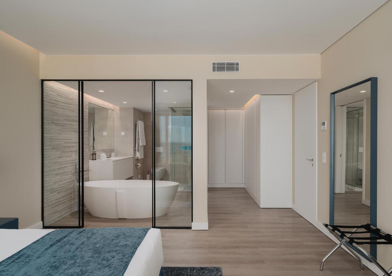 Four-Bedroom Duplex Apartment with Rooftop Jacuzzi