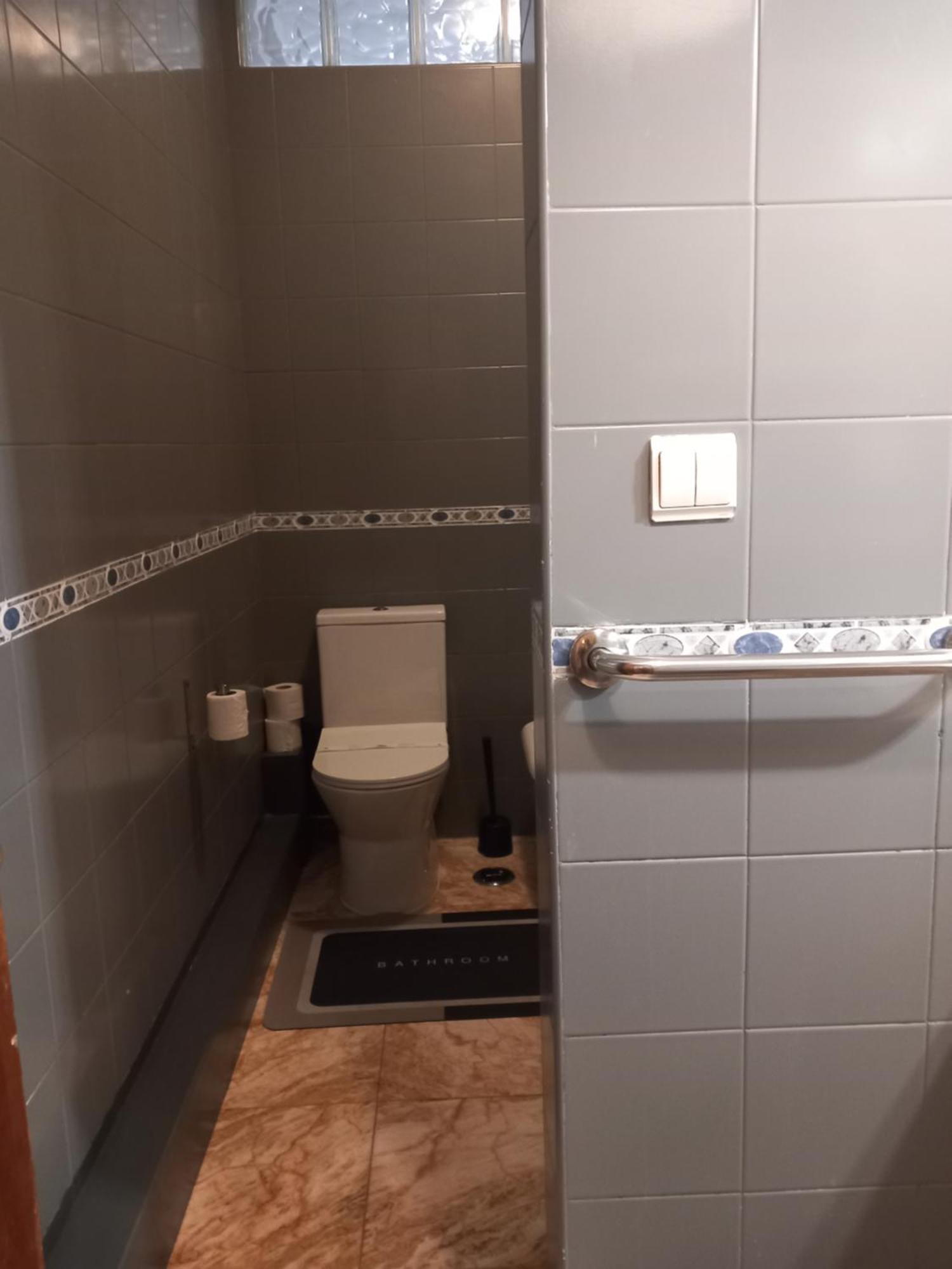 Triple Room Private Bathroom,1645672902:JPEG