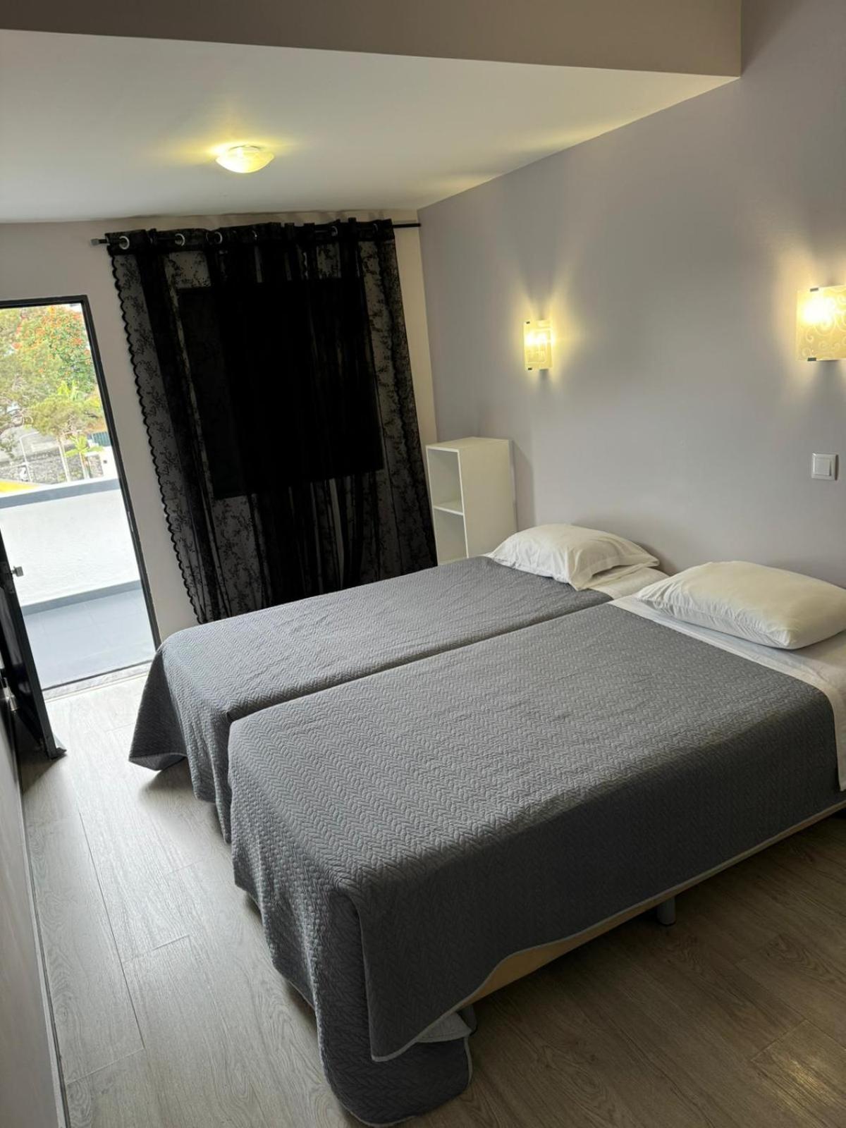 Quarto Twin com Varanda