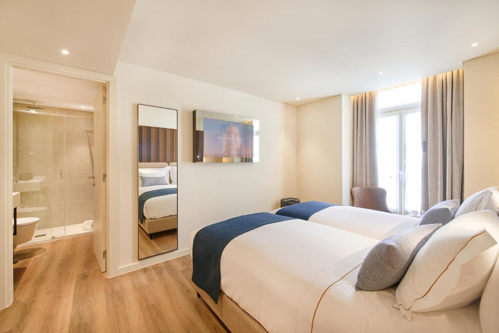 Double or Twin Room Balcony City View