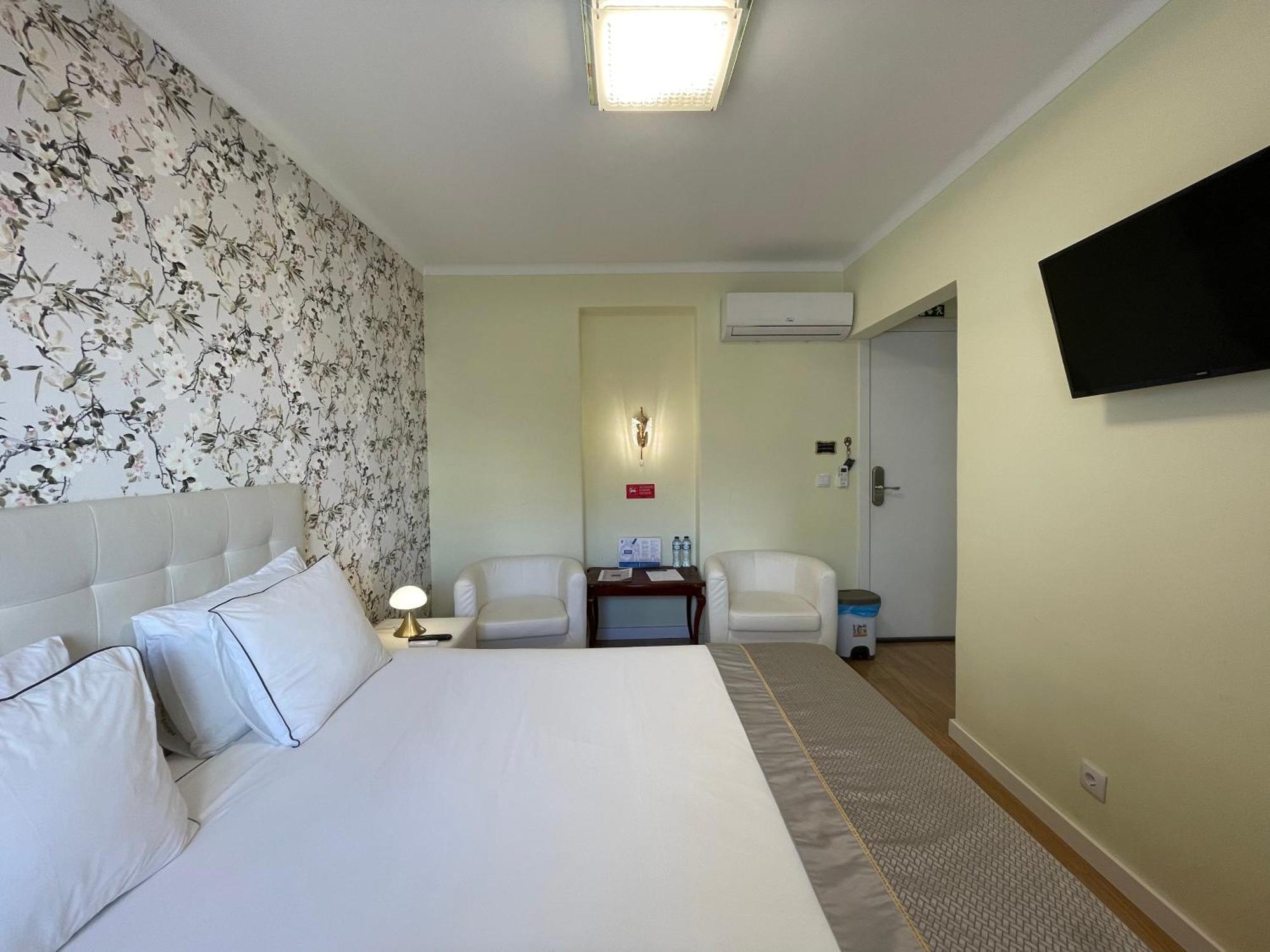 Double Room Private Bathroom
