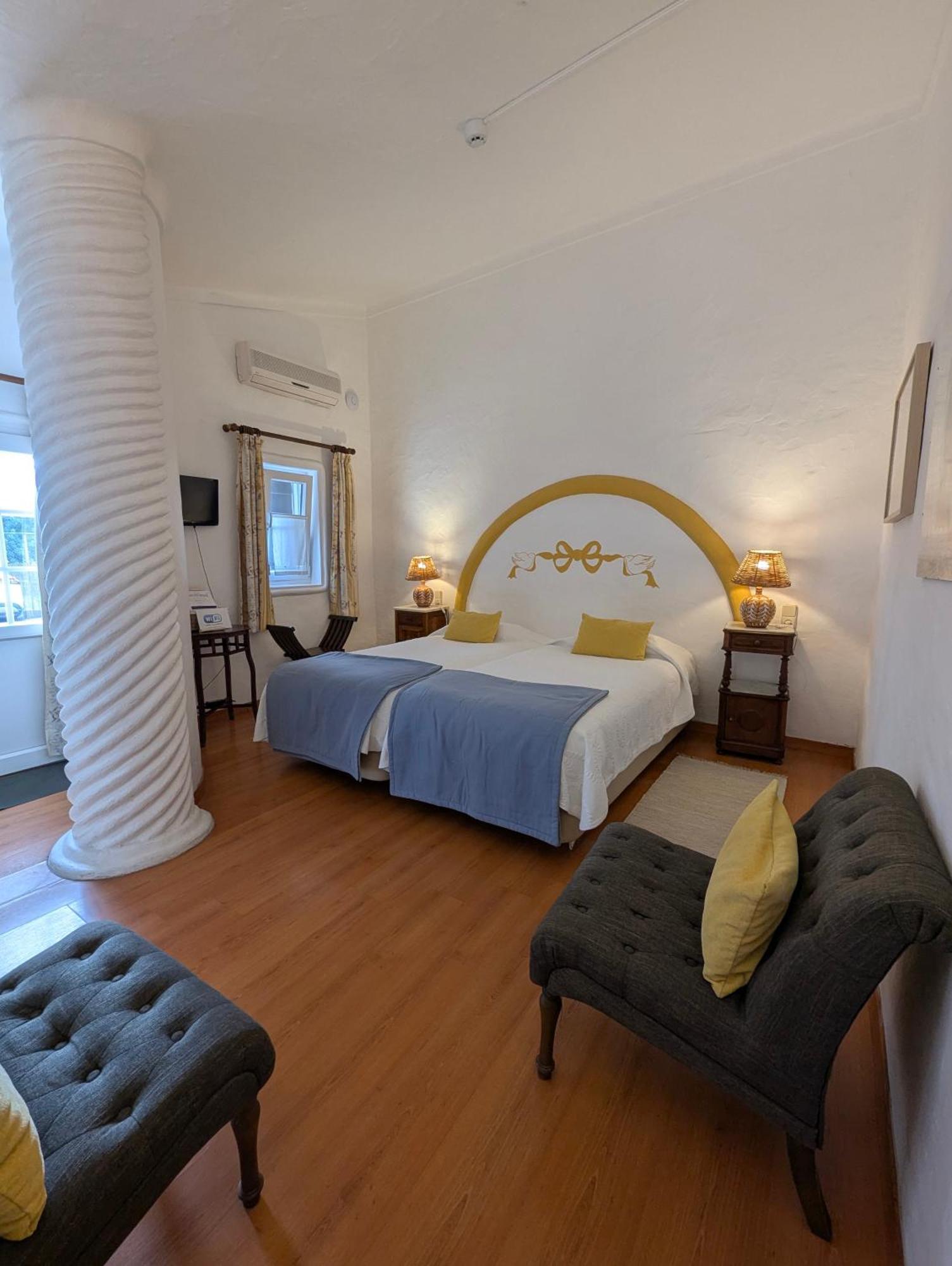 Twin Room,1640369714:JPEG