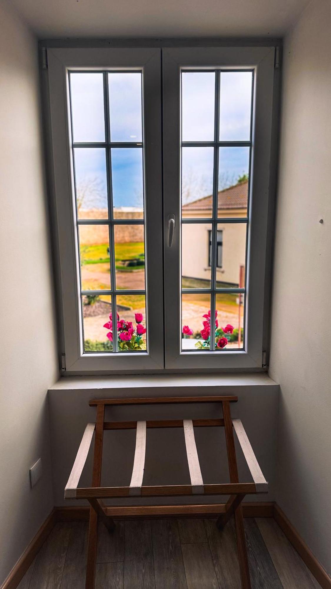 Twin Room,1646930790:JPEG