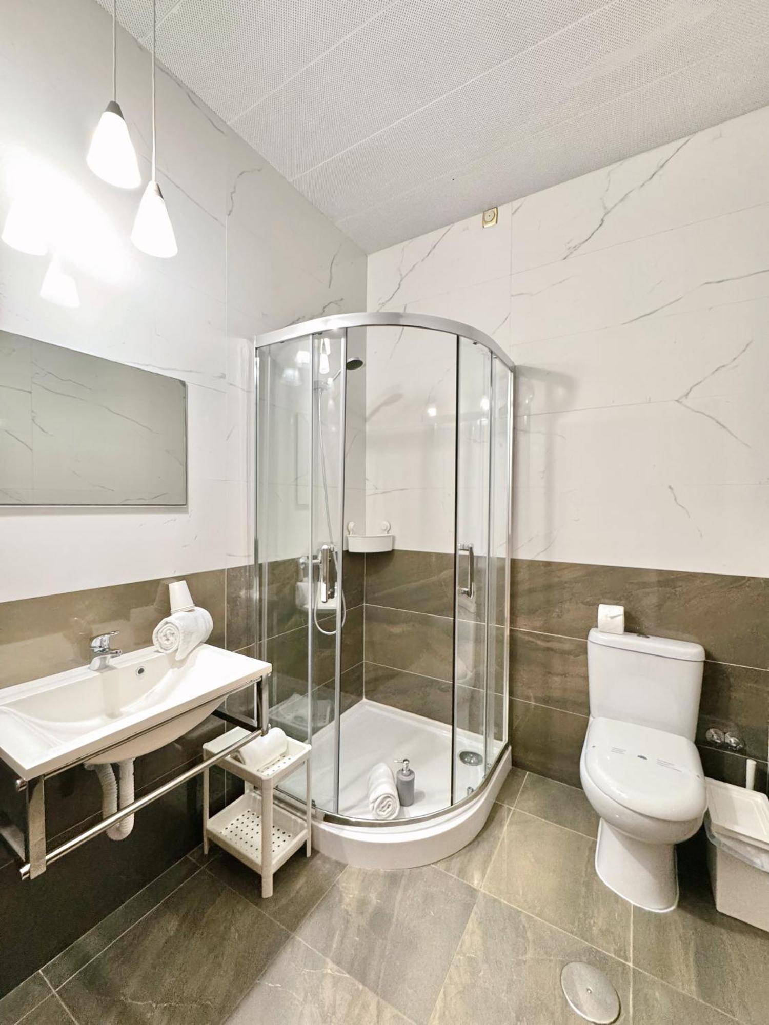 Single Room,1661112914:JPEG