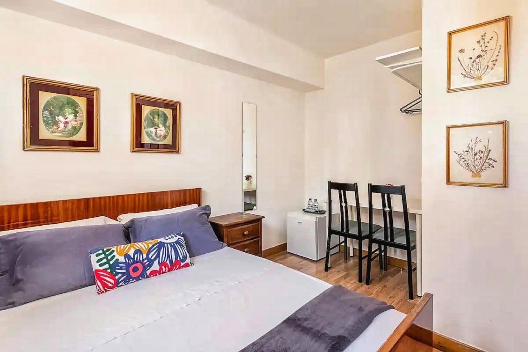Doppelzimmer mit Gemeinschaftsbad