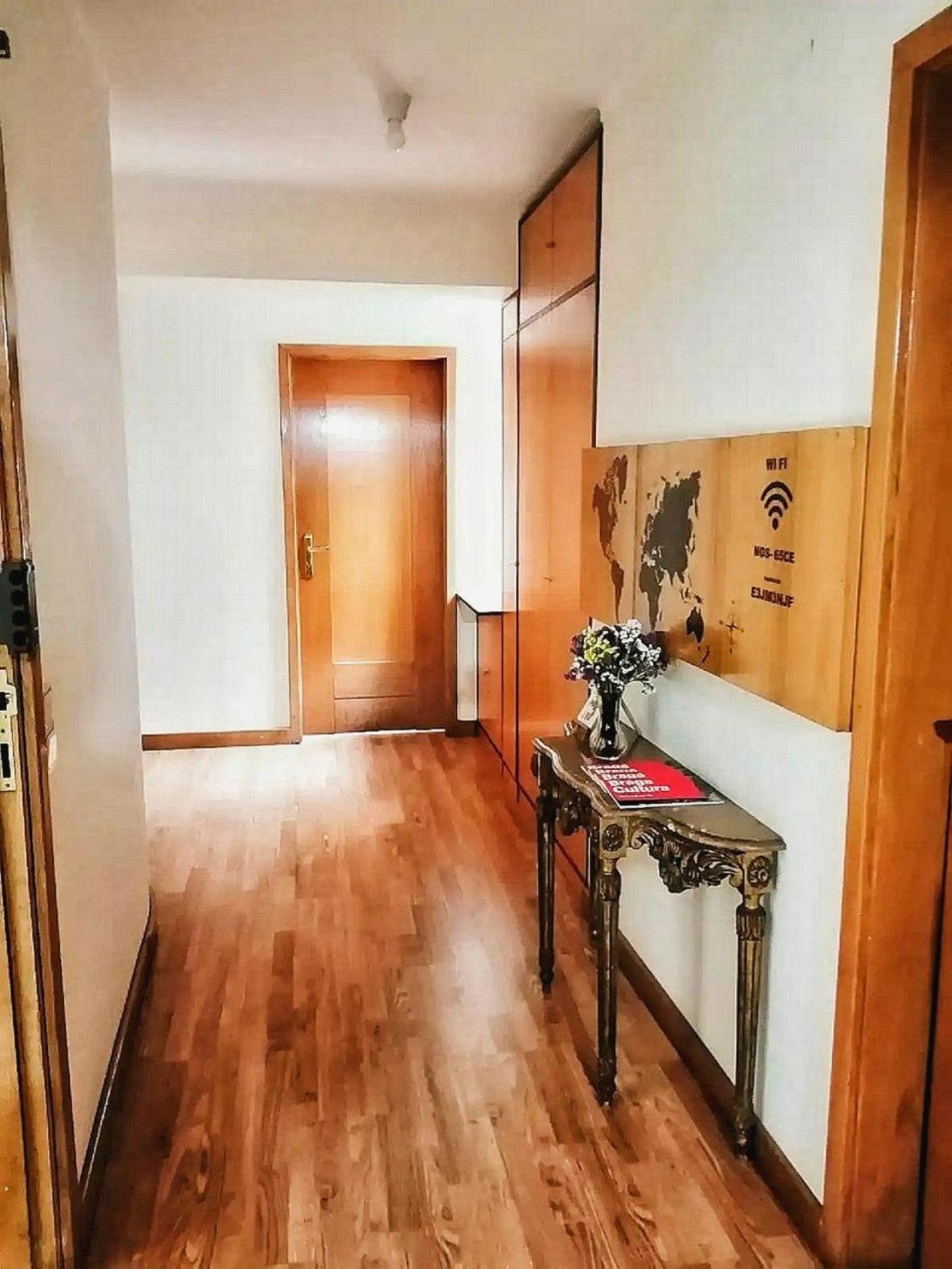 Dreibettzimmer mit Gemeinschaftsbad