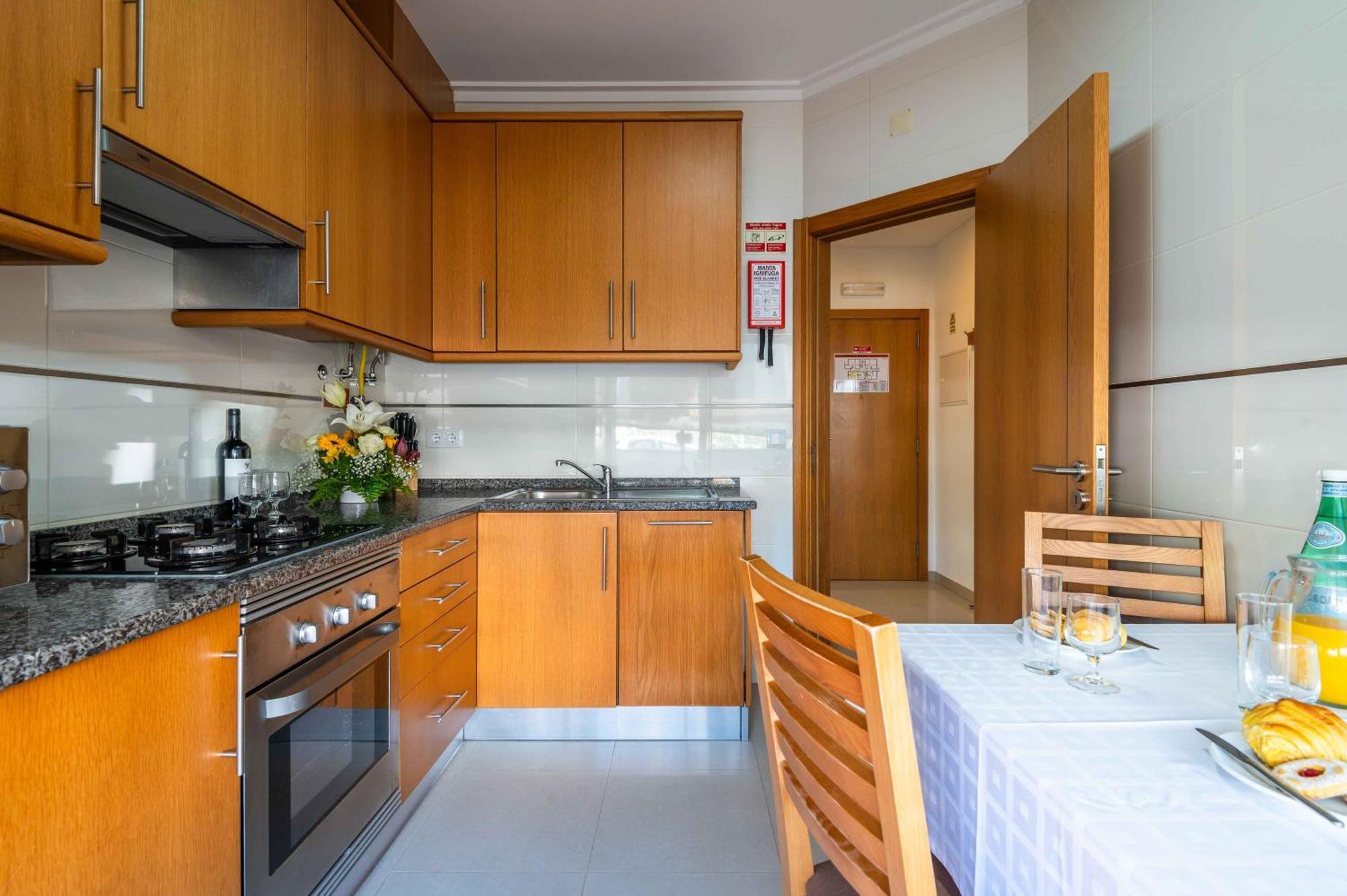 Studio,1664663684:JPEG