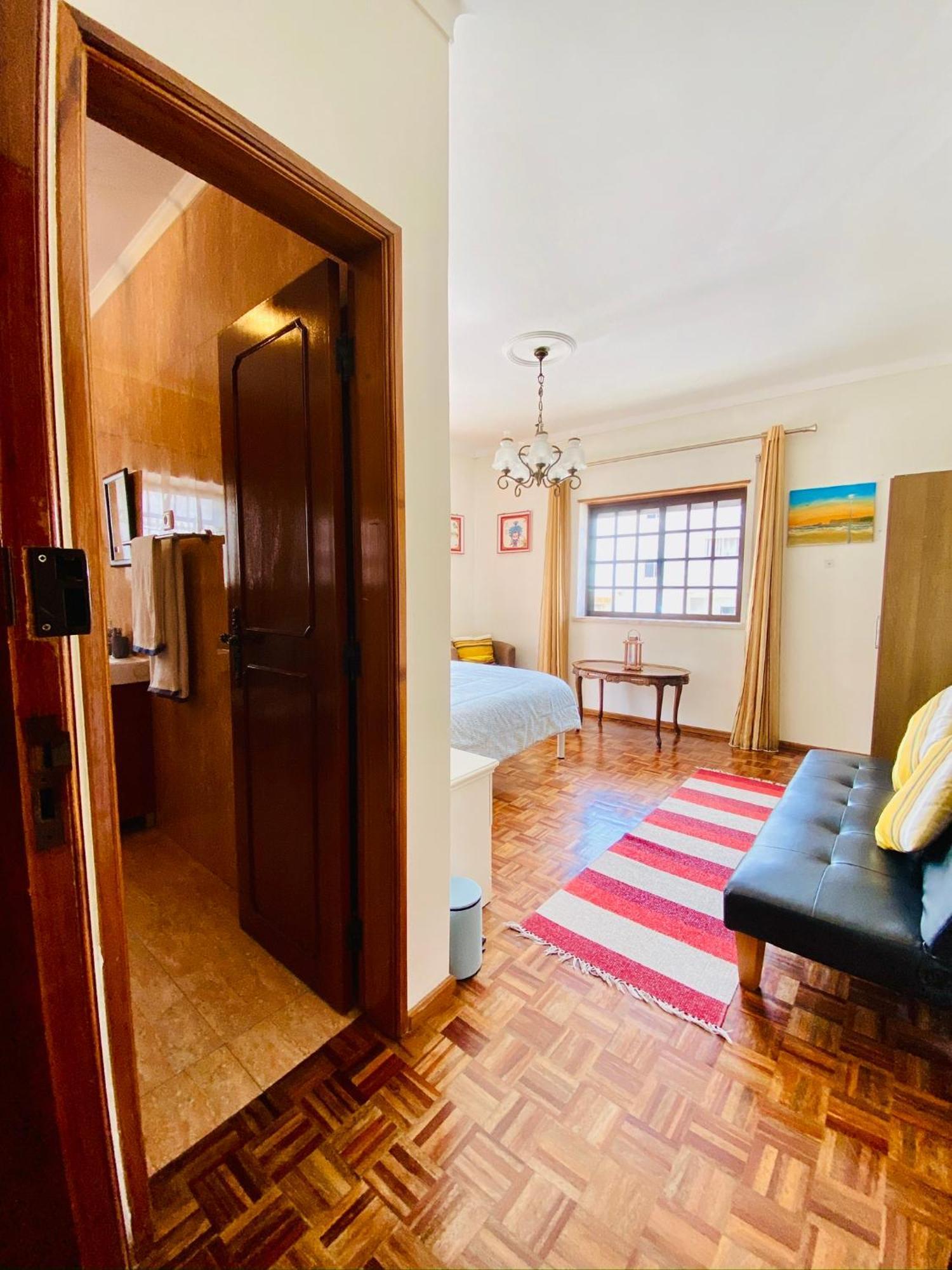 Double Room Private Bathroom