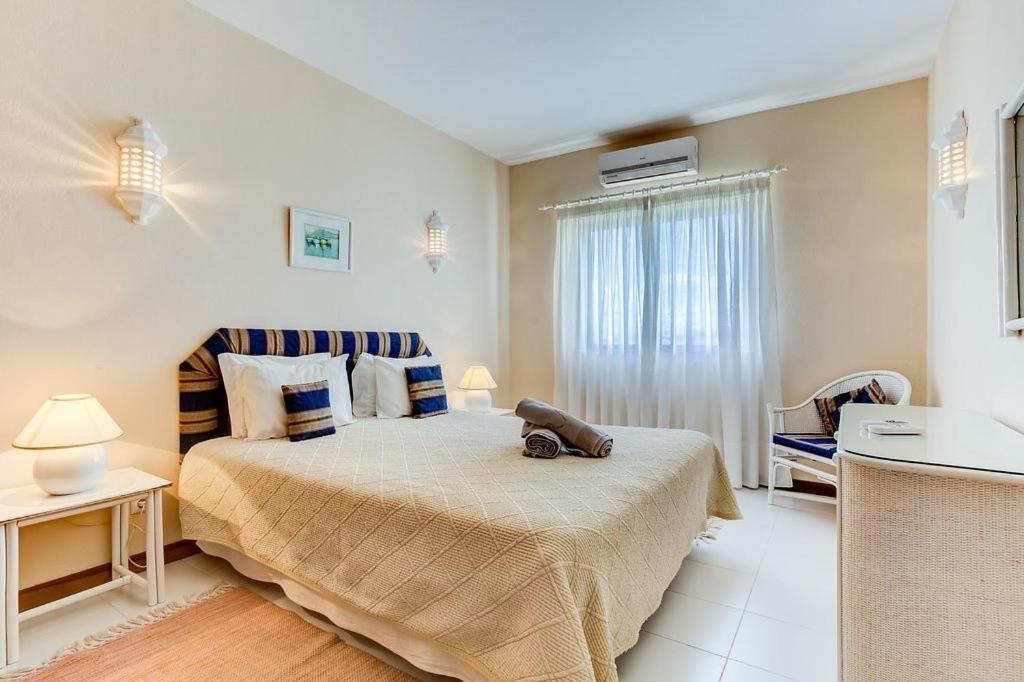 Three-Bedroom Apartment Ocean View