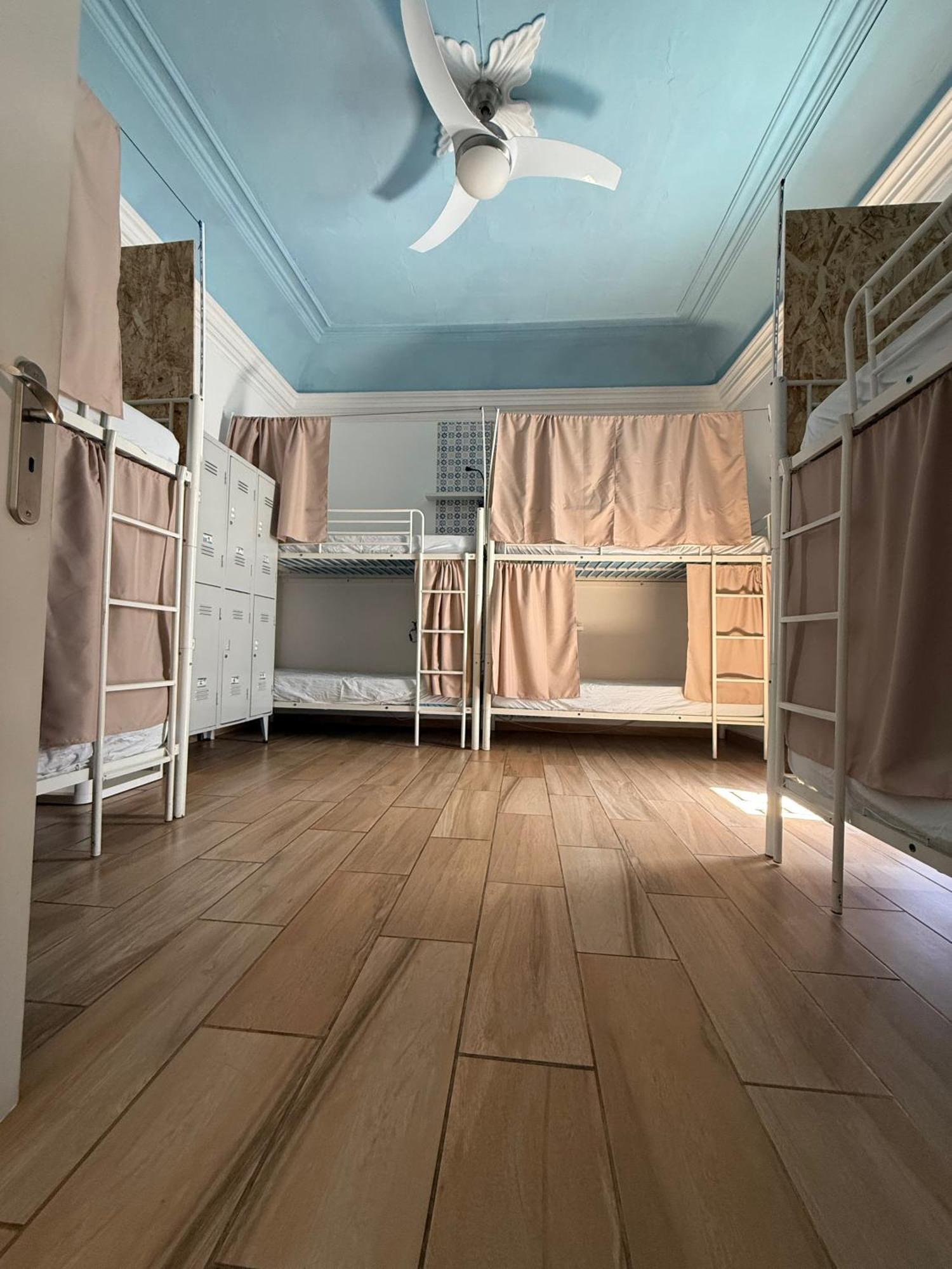 Bett im gemischten Schlafsaal mit 8 Betten