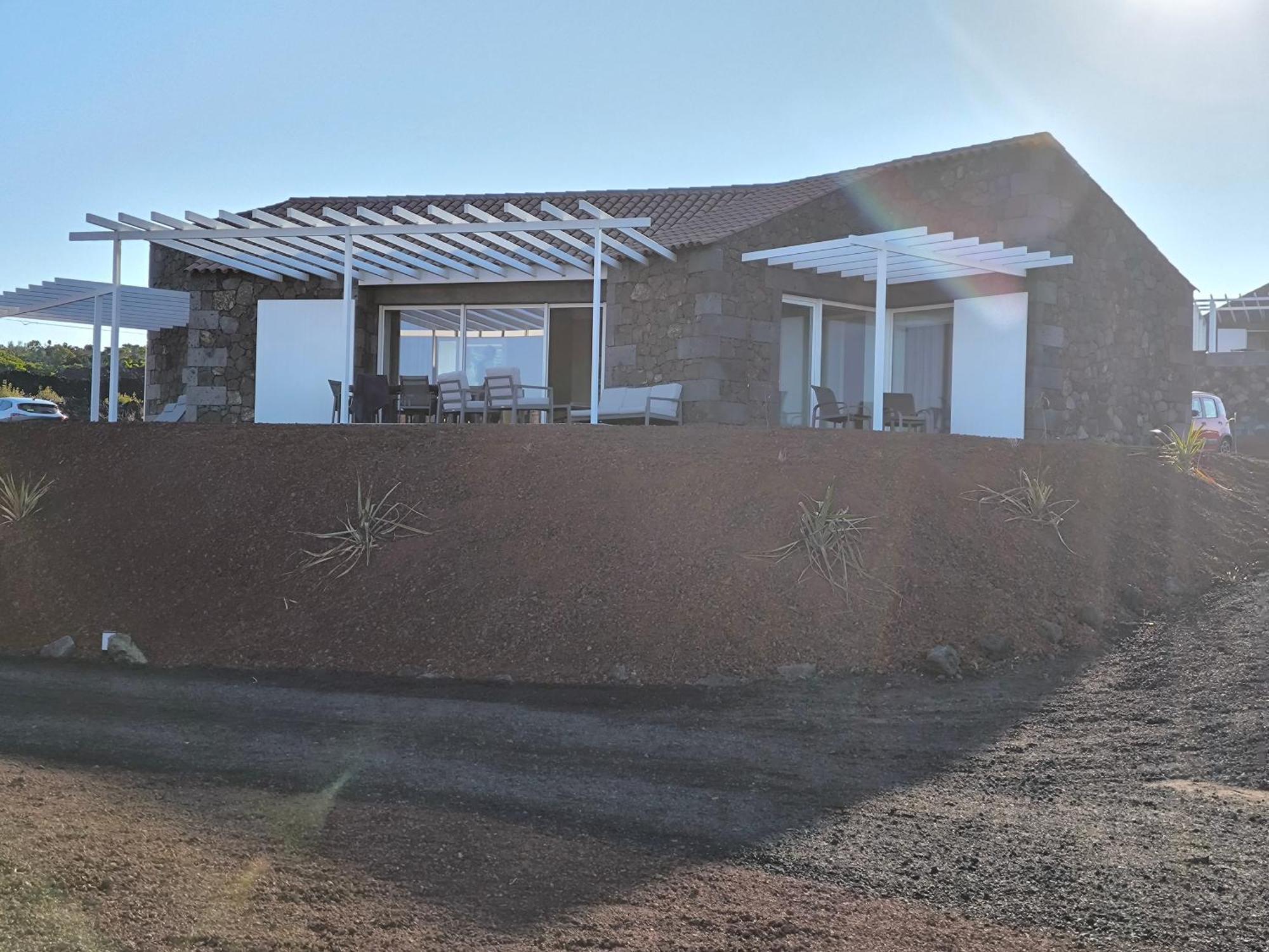 Villa com 2 Quartos