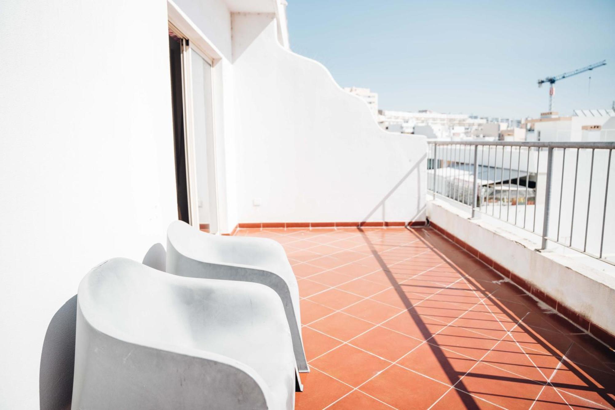 Superior Twin Room with City View,1697783288:JPEG