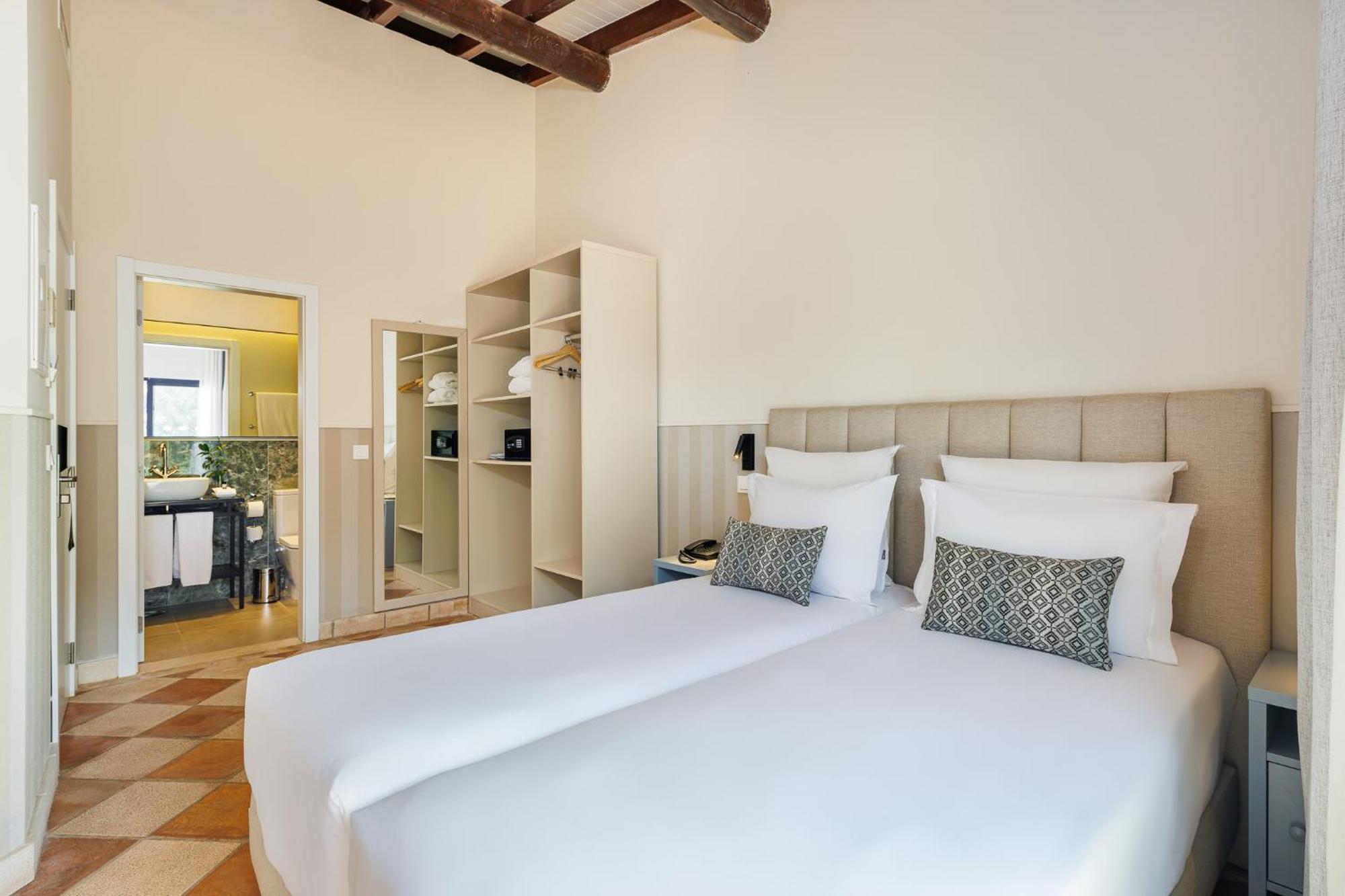 Habitación Clásica con jardín