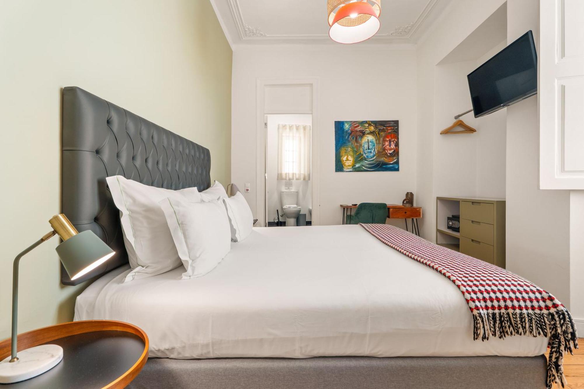 Double Room,1697909341:JPEG