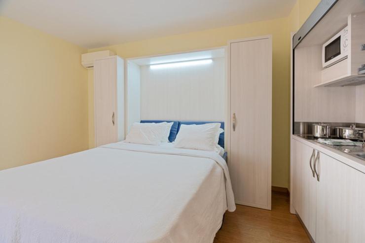 Quarto Familiar com Vista Mar