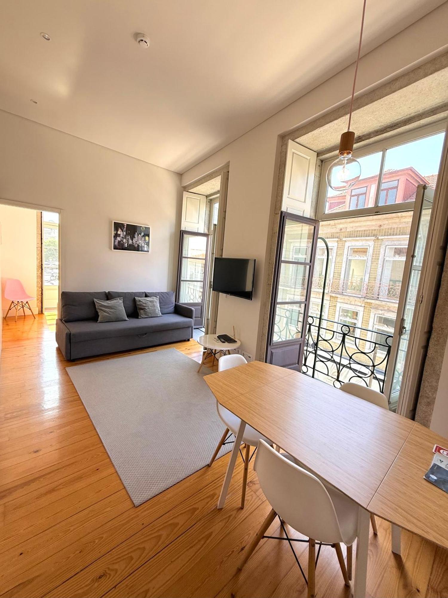 Deluxe Apartment
