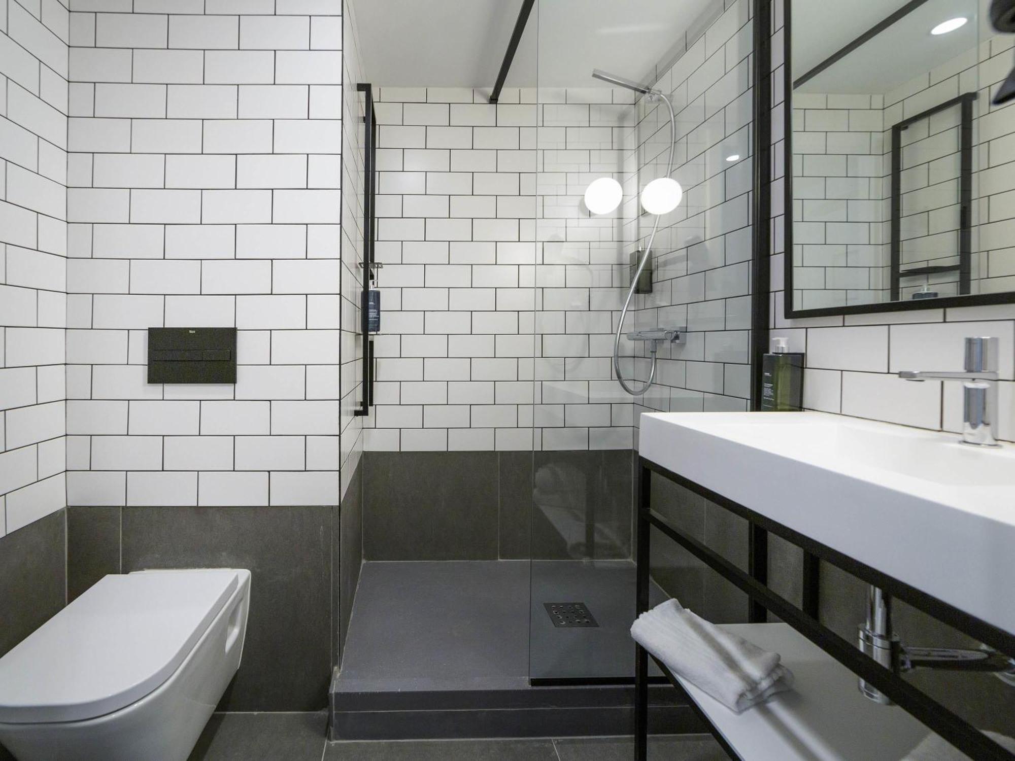 Quarto com 2 Camas de Solteiro