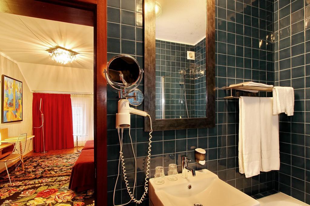 Chambre Deluxe Double ou Lits Jumeaux