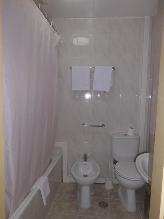 Budget Triple Room,963452530:JPEG