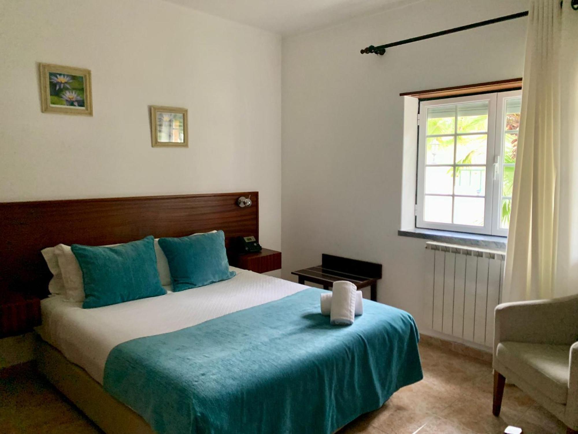 Quarto Standard com Cama de Casal ou 2 de Solteiro
