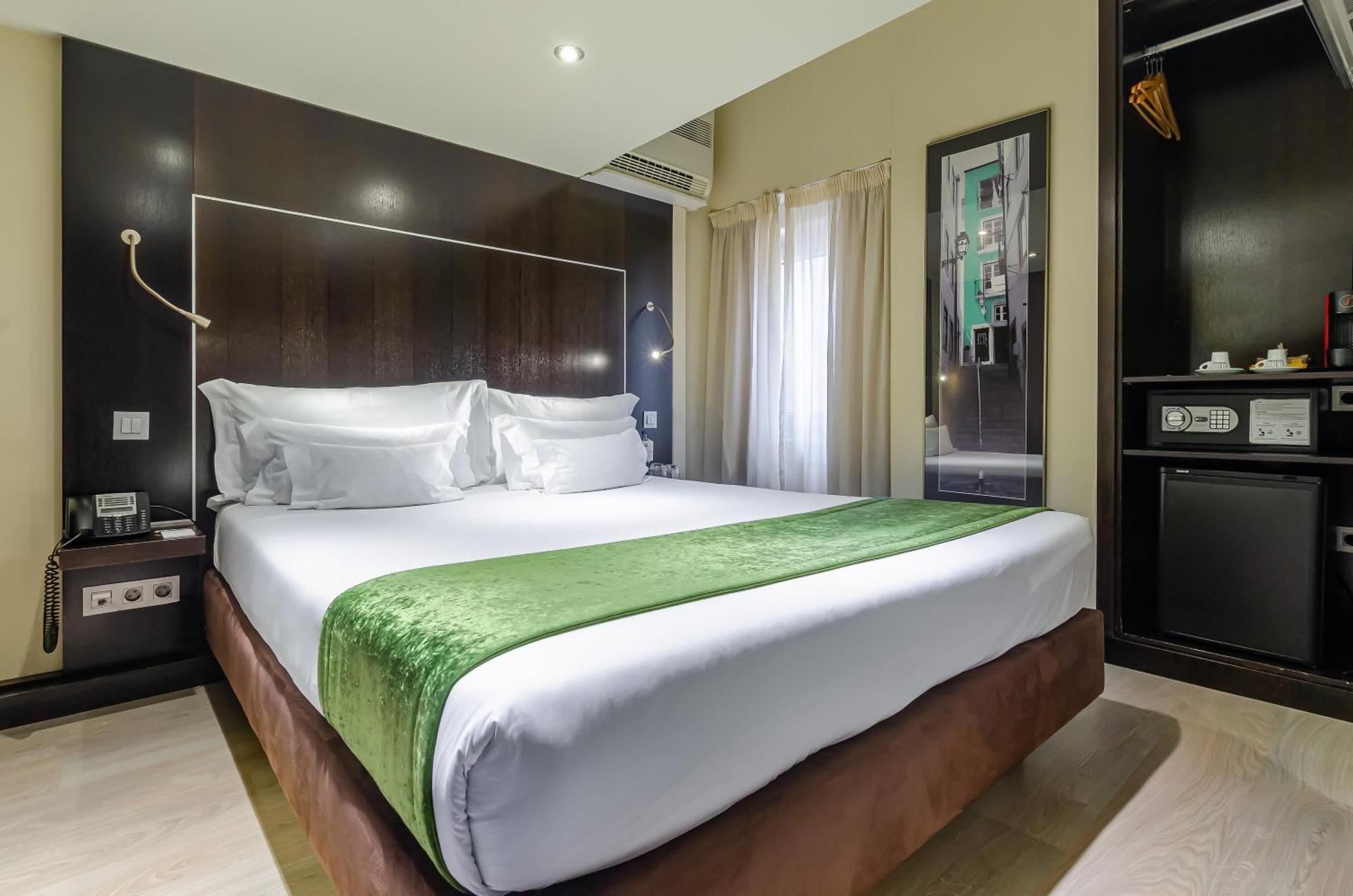 Mini Double Room with Interior View,1746968076:JPEG