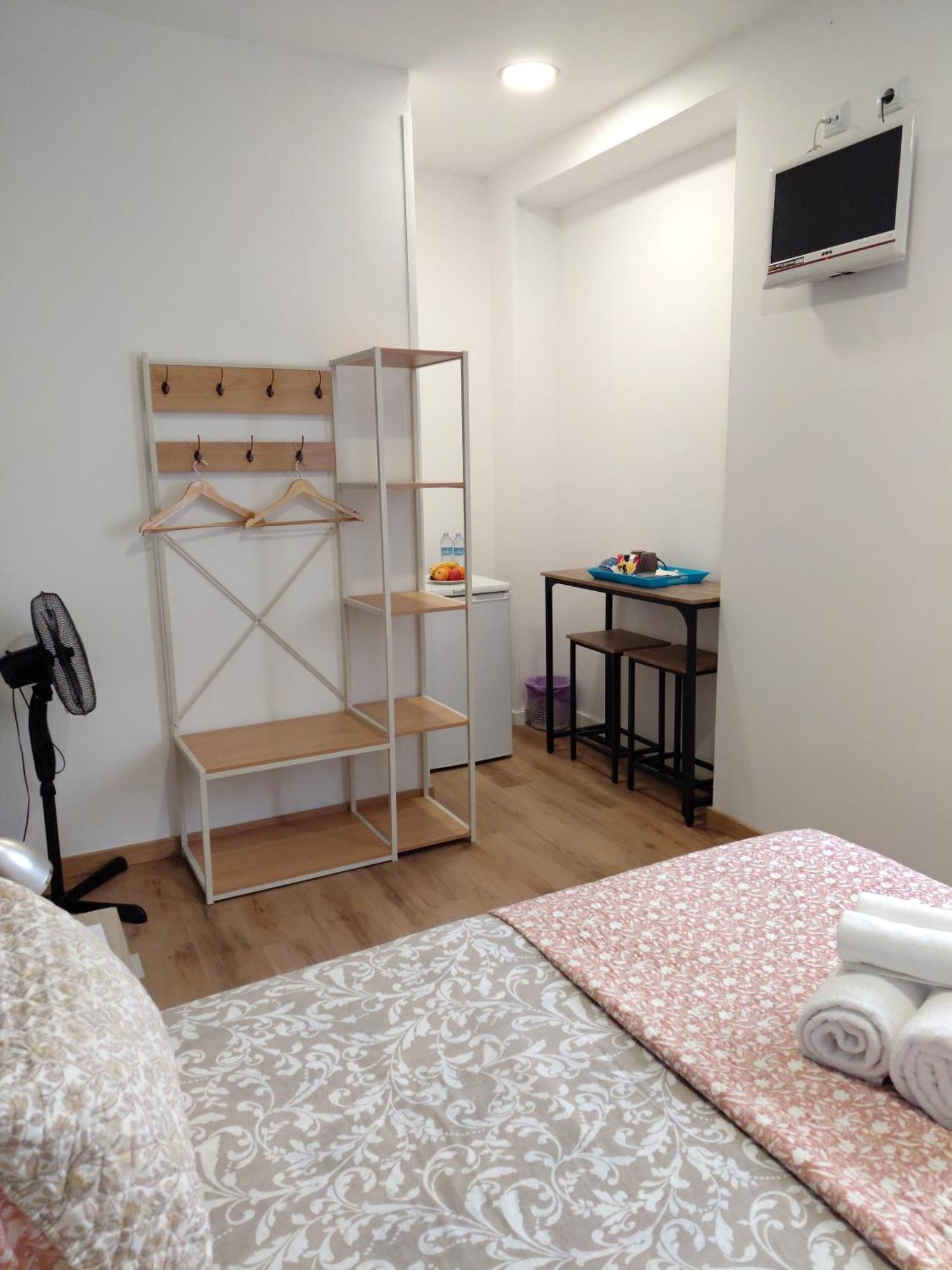 Double Room Private Bathroom