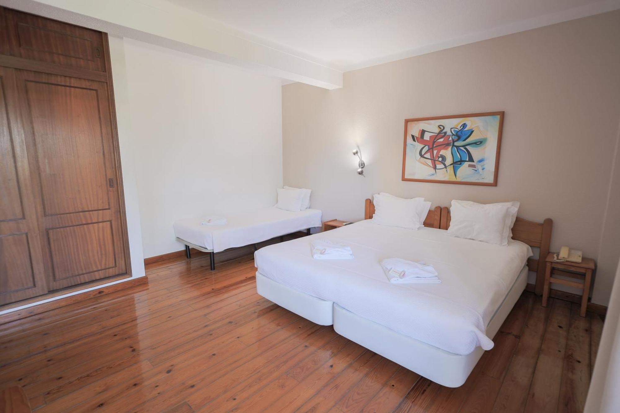 Triple Room,1756408592:JPEG