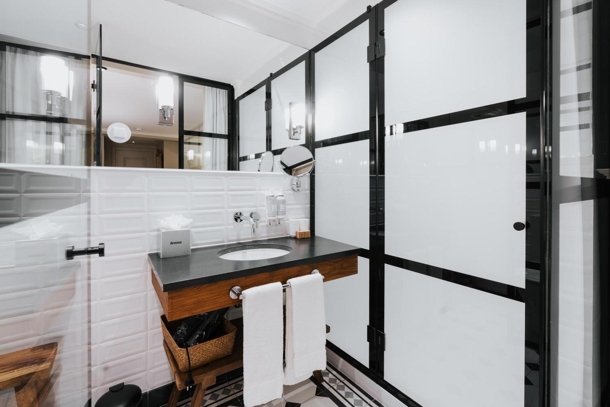 Quarto Duplo ou Twin Deluxe com Vista Interior